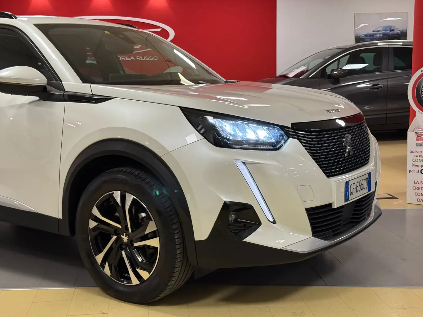 Peugeot 2008 2008 BlueHDi 130 S&S EAT8 Allure Pack Wit - 2