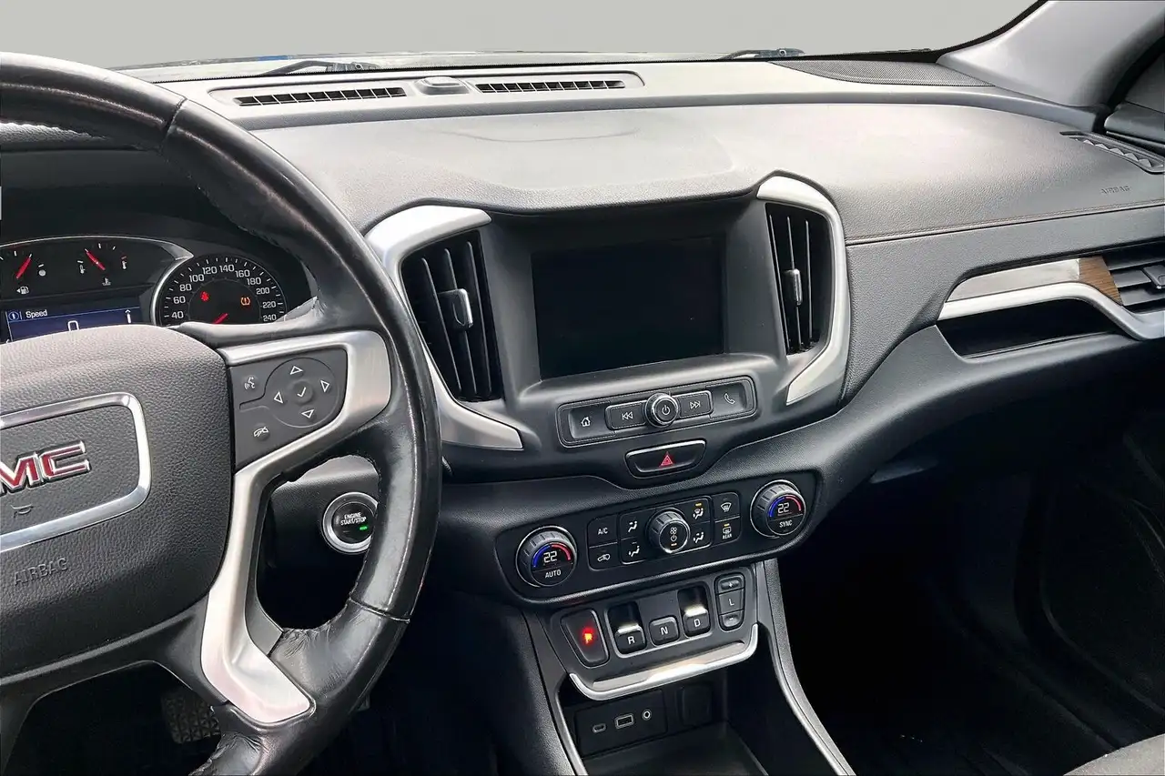 GMC Terrain снимка GMC Terrain