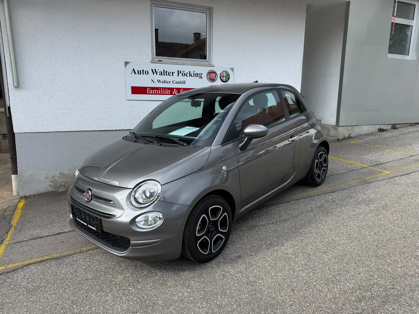Fiat 500 1.0 Club, Klima, ESP, eFH, ZV m. FFB Grau - 1