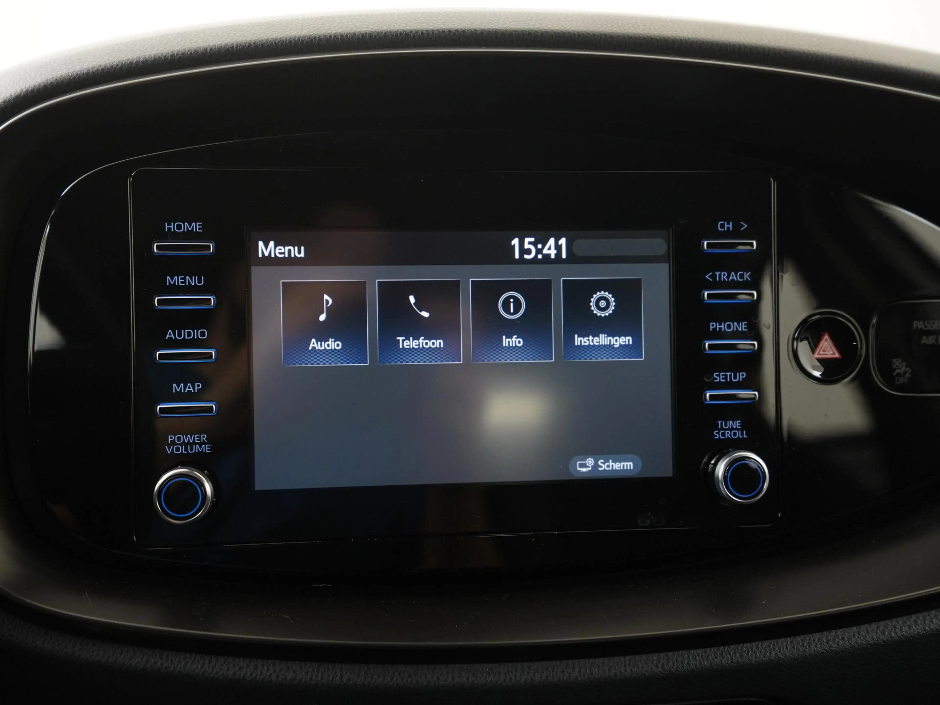 Toyota Aygo X 1.0 VVT-i MT Play | Camera | Zondag Open! — photo 17