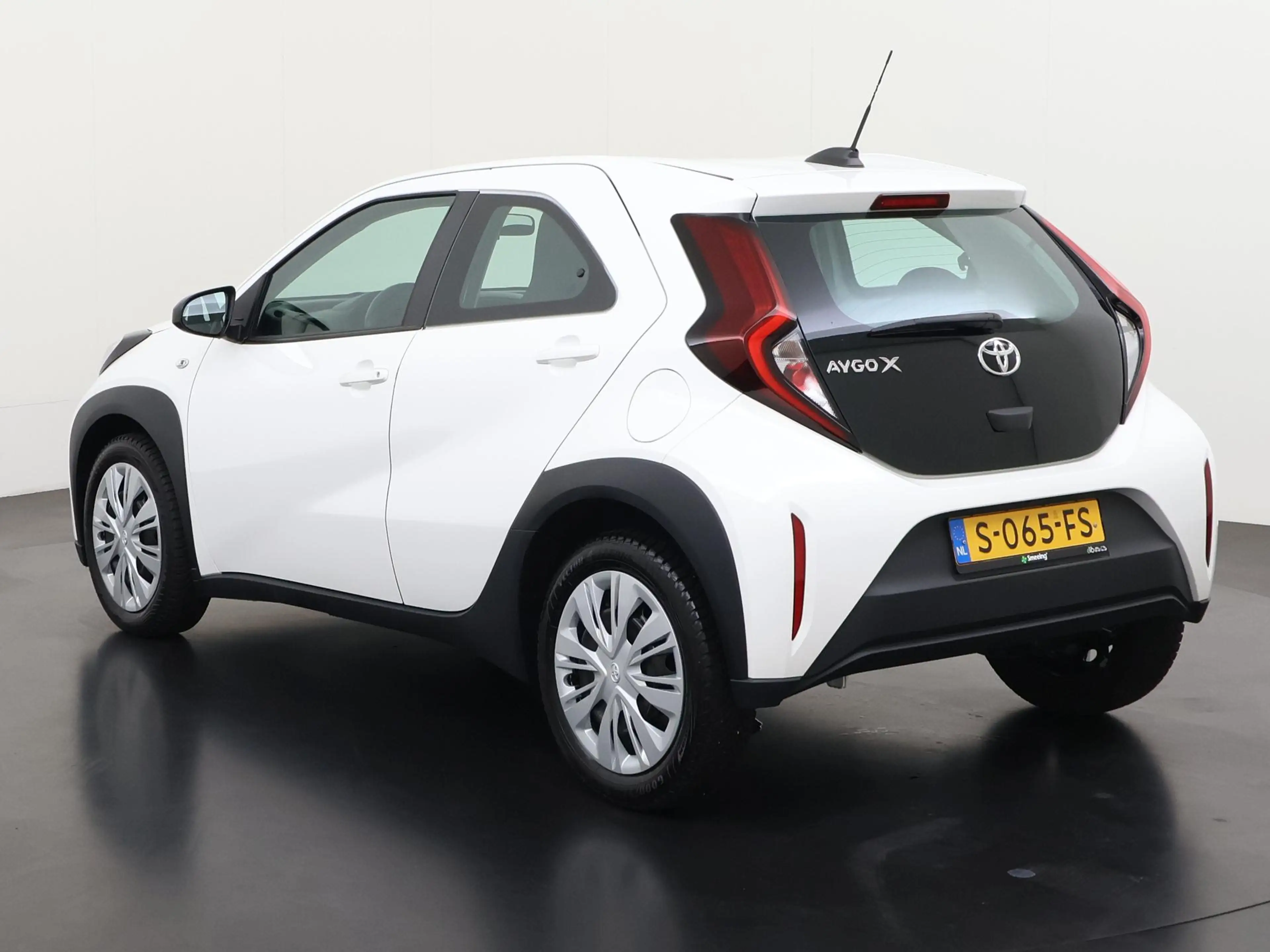 Toyota Aygo X 1.0 VVT-i MT Play | Camera | Zondag Open! — photo 6