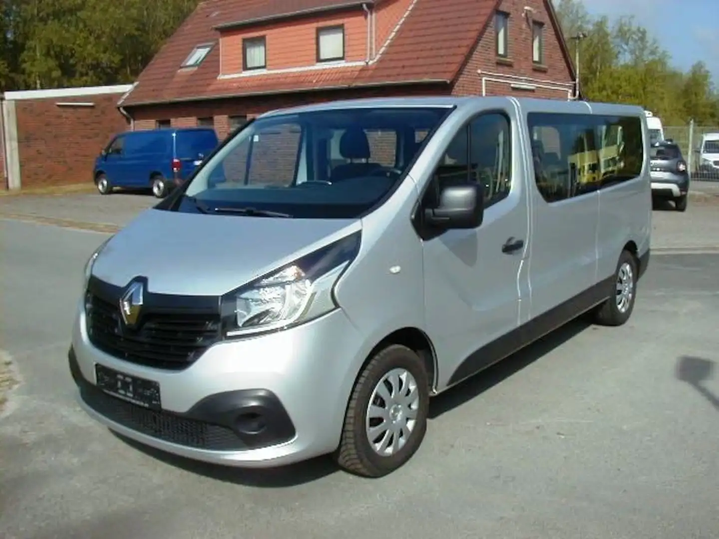Renault Trafic dCi GrandExpression L2-Navi-Klima-8 Sitze-GRA-PDC- Grau - 1