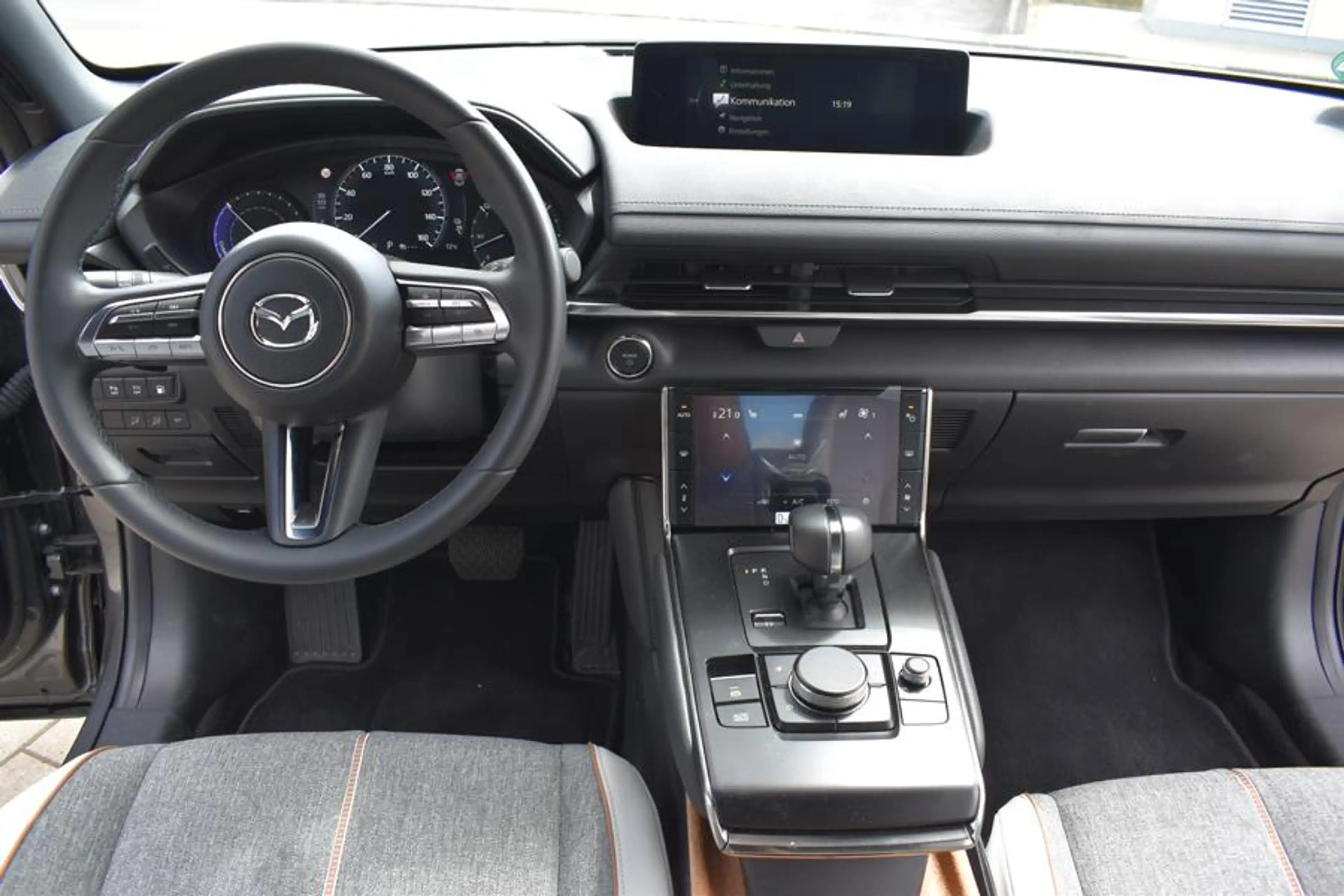 Mazda MX-30 R-EV ``AD´ Vantage`` Modern Confidence — photo 13