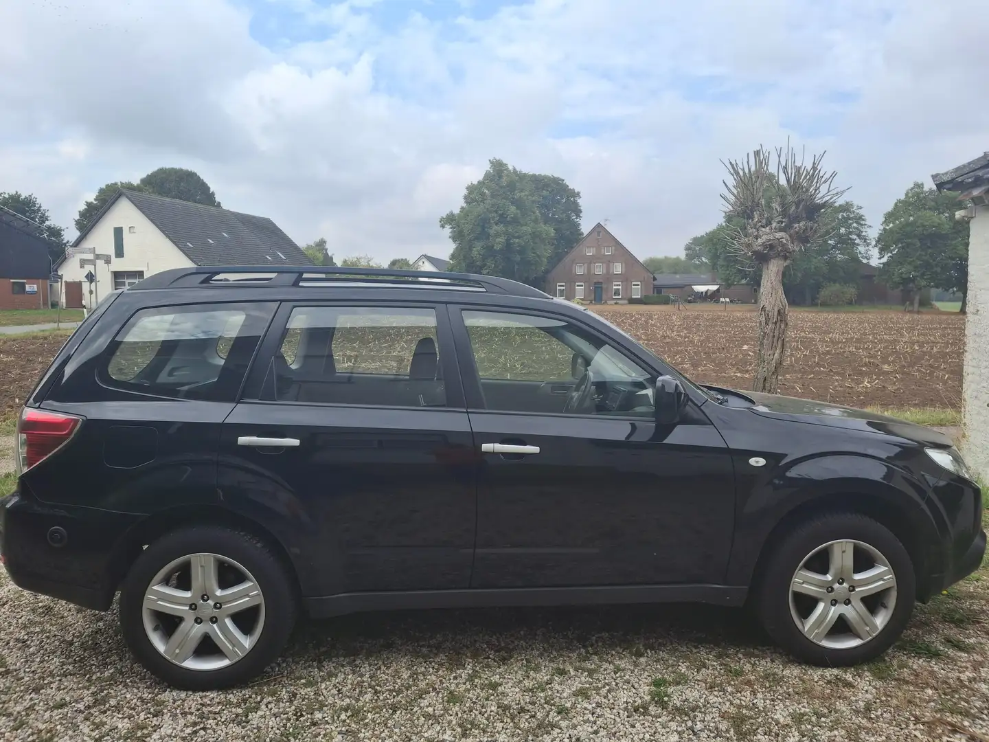 Subaru Forester Forester 2.0XComfort Schwarz - 1