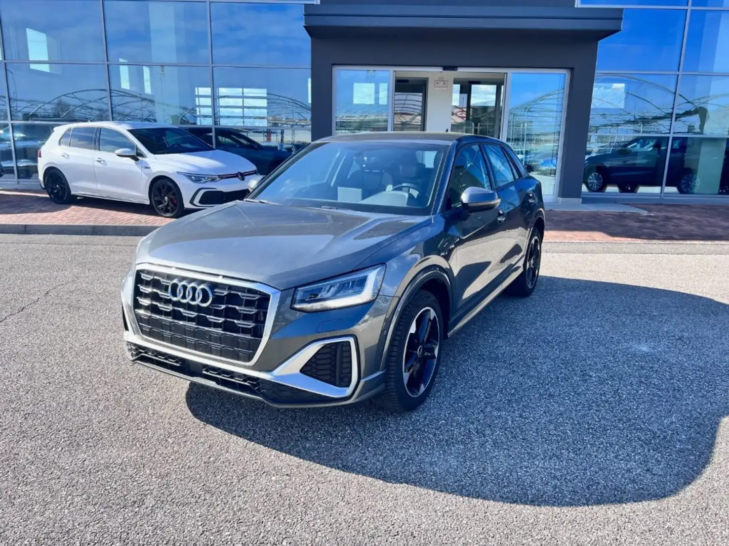 Audi Q2 35 TFSI S line Plus Edition Grigio - 1