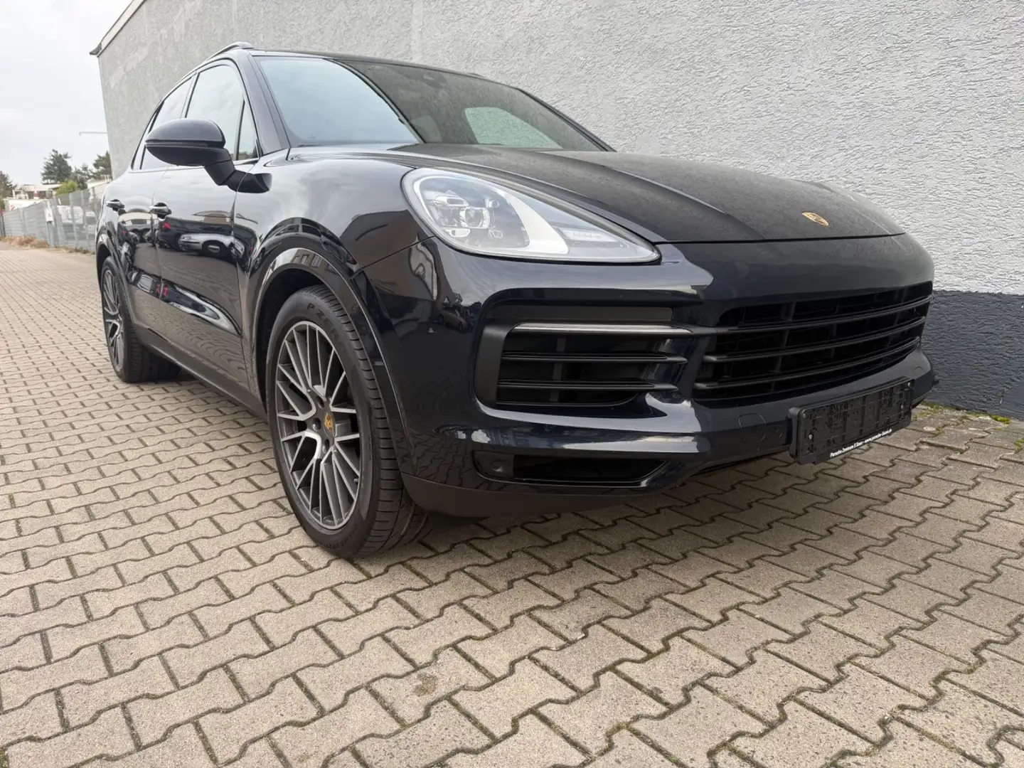Porsche Cayenne Basis/Pano/4xShz/AHK/Carplay Blau - 1