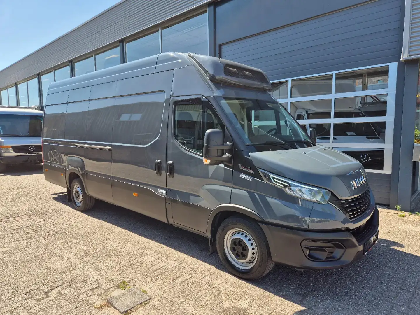 Iveco Daily 35S18 L4H3/ Fleischwagen/ Meattransport/ TK C 450 Gris - 1
