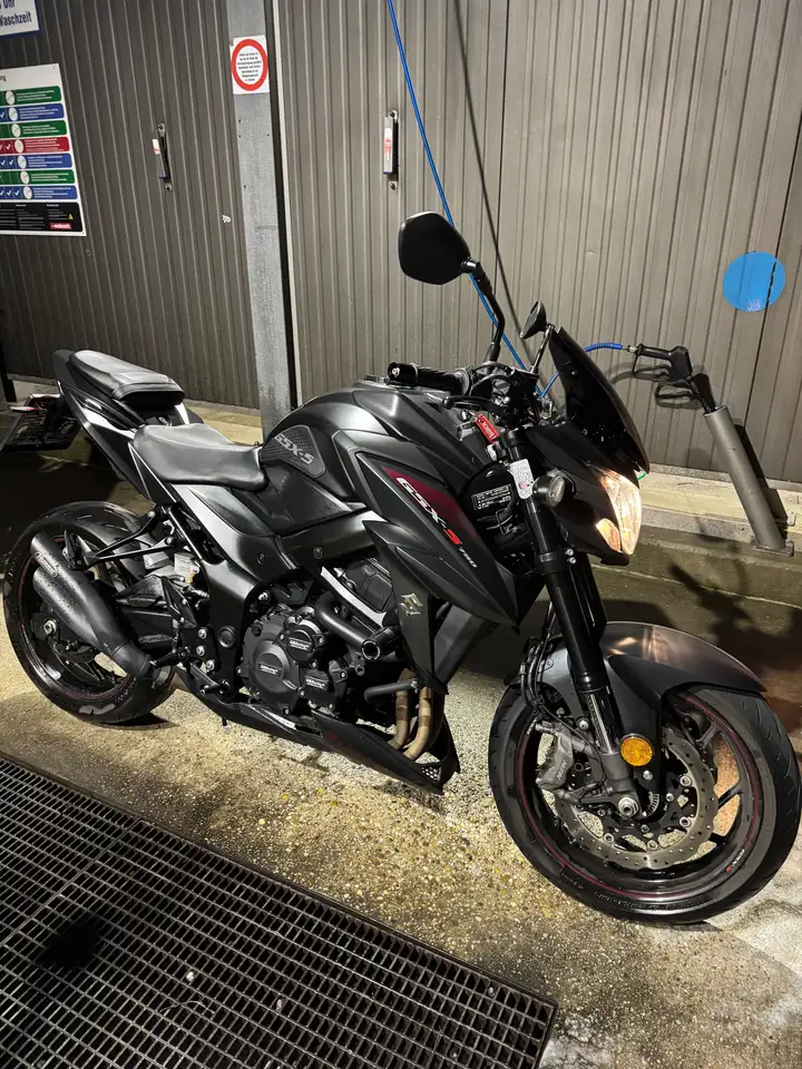 Suzuki GSX-S 750