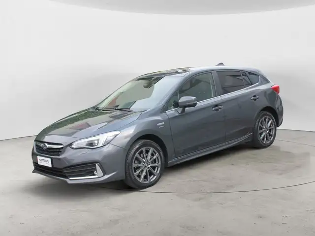 Subaru Impreza 2.0 e-Boxer Premium Lineatronic