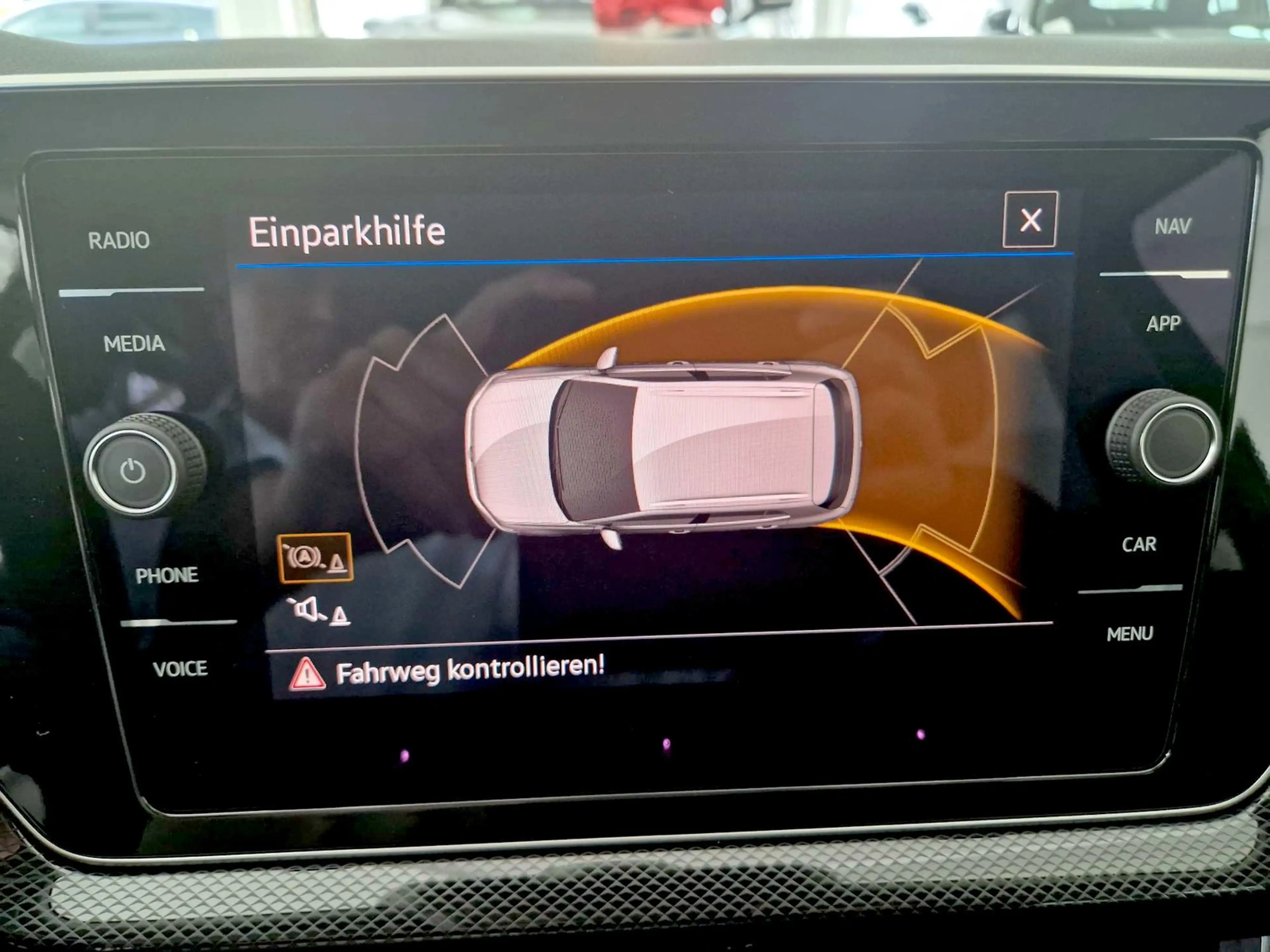Volkswagen T-Cross 1.0 TSI DSG ENERGY AHK GJ-REIFEN LED PDC APP-CO... — photo 10
