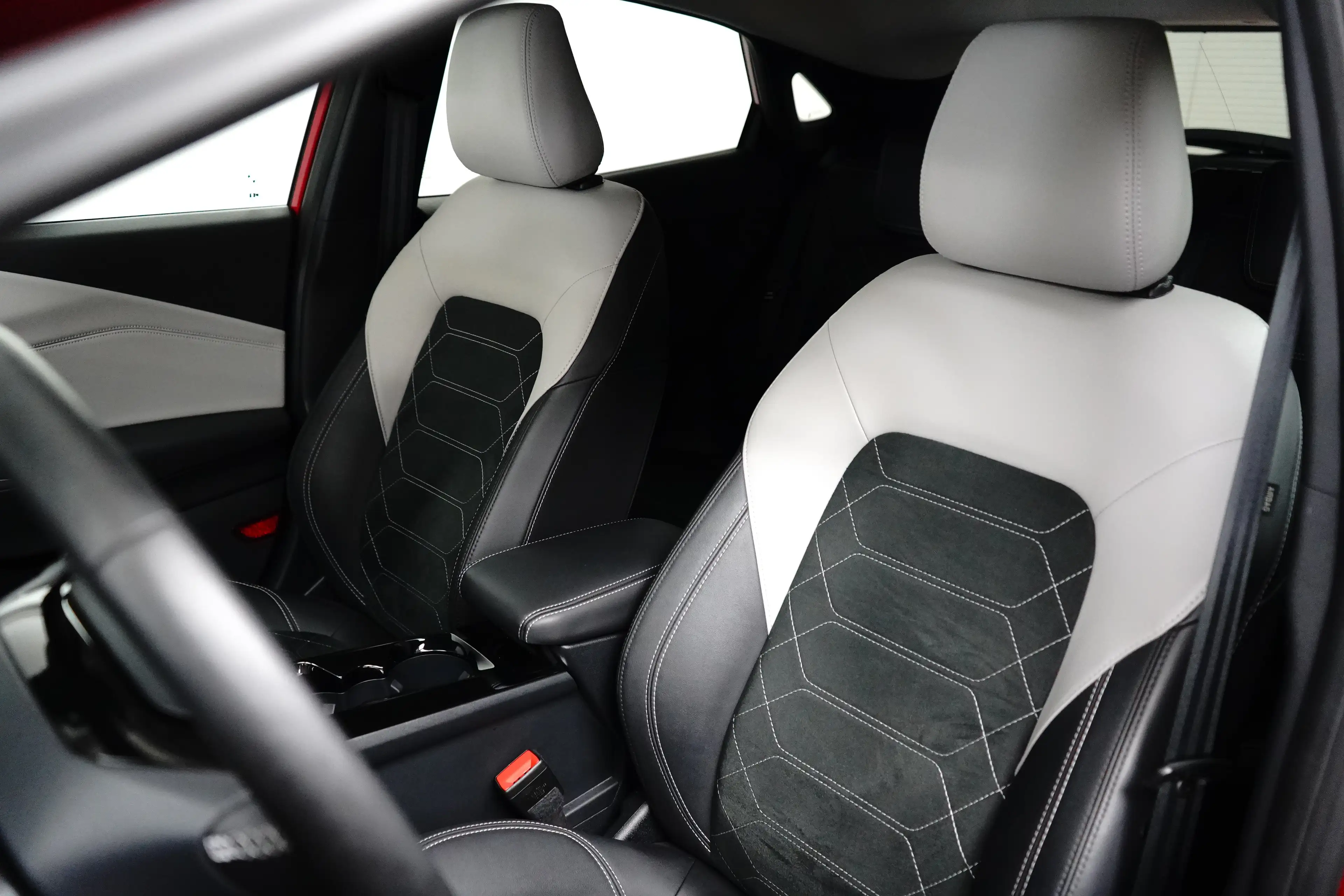 Ford Puma Gen-E Premium 44 kWh FWD 168pk | Stoelverwarming | B&O A — photo 7