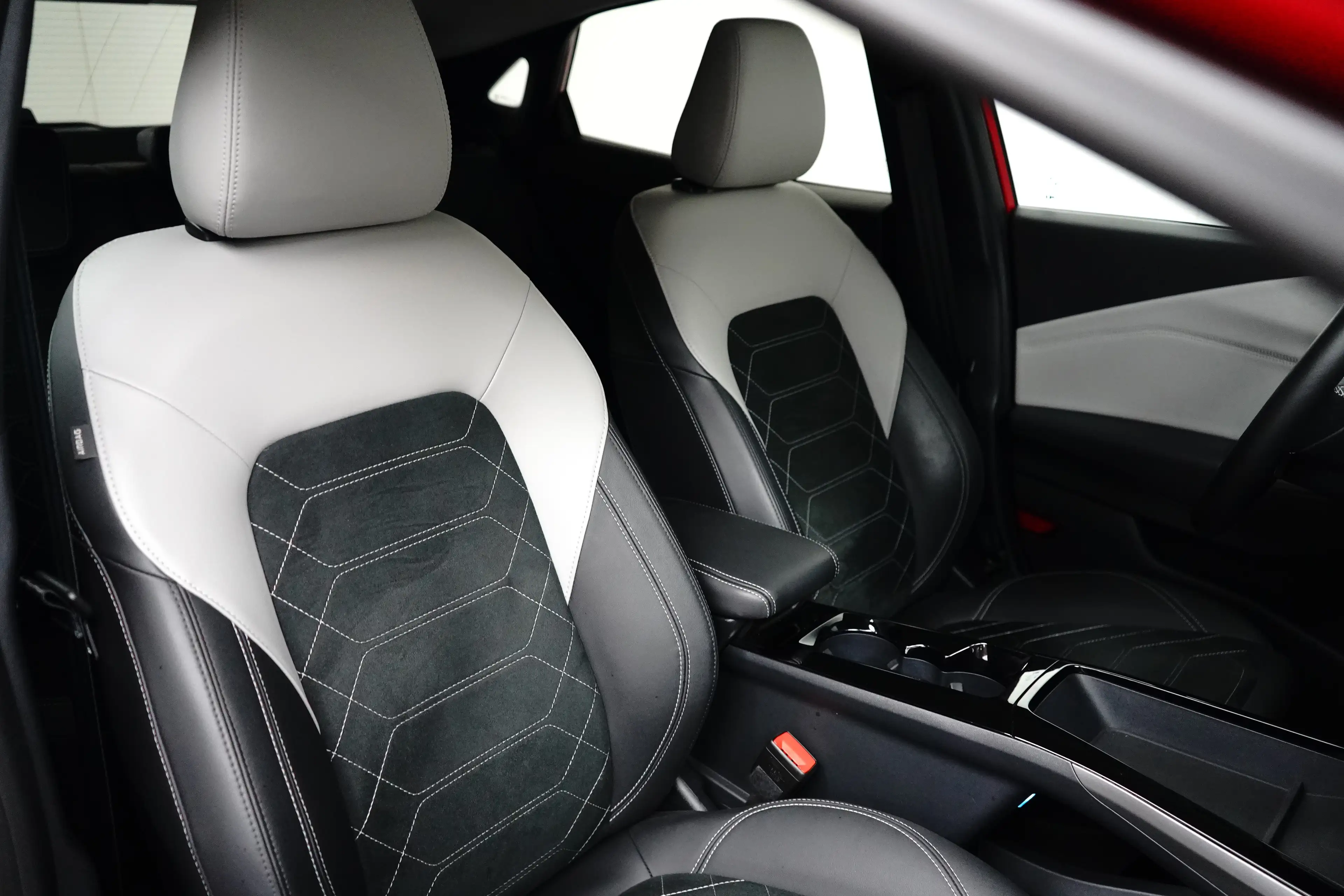 Ford Puma Gen-E Premium 44 kWh FWD 168pk | Stoelverwarming | B&O A — photo 8