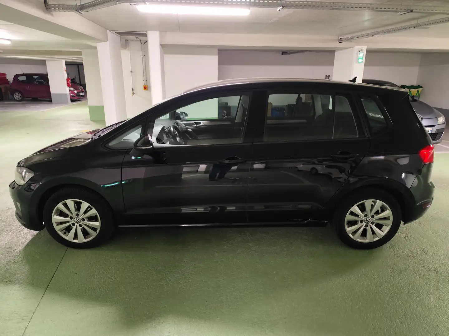 Volkswagen Golf Sportsvan 1.6 TDI 110 FAP BlueMotion Confortline Noir - 2