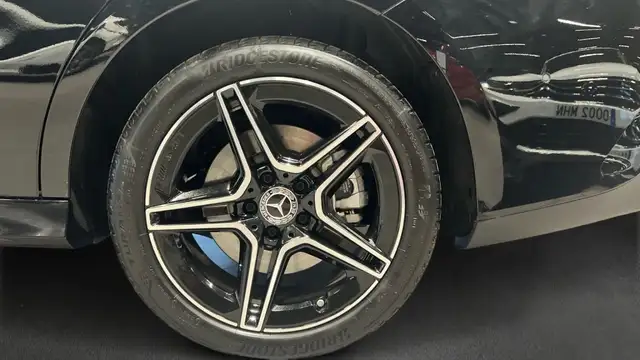 Mercedes-Benz CLA view 5