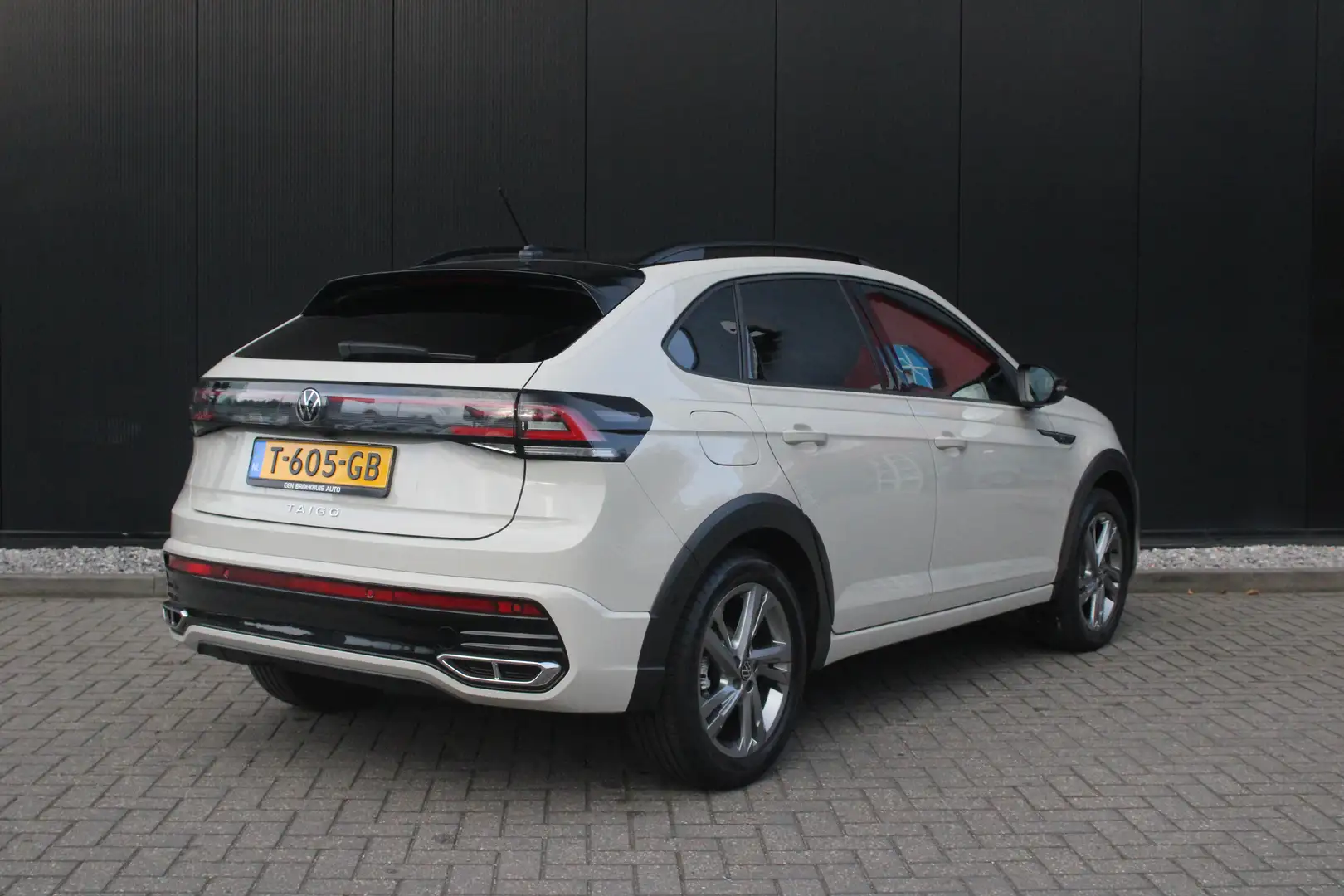 Volkswagen Taigo 1.5 TSI R-line DSG | Adaptieve cruise | Camera | S Gris - 2
