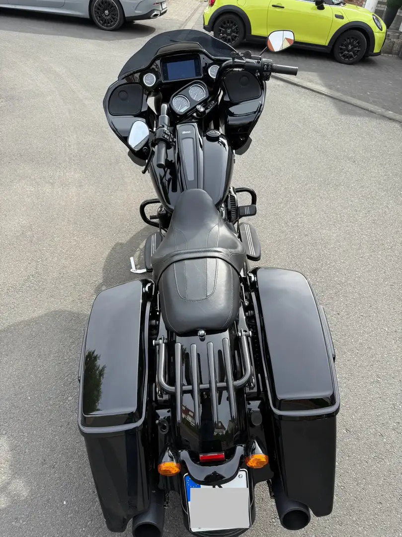 Harley-Davidson Road Glide Road Glide ST mit auspuff von Kesstech Negru - 2