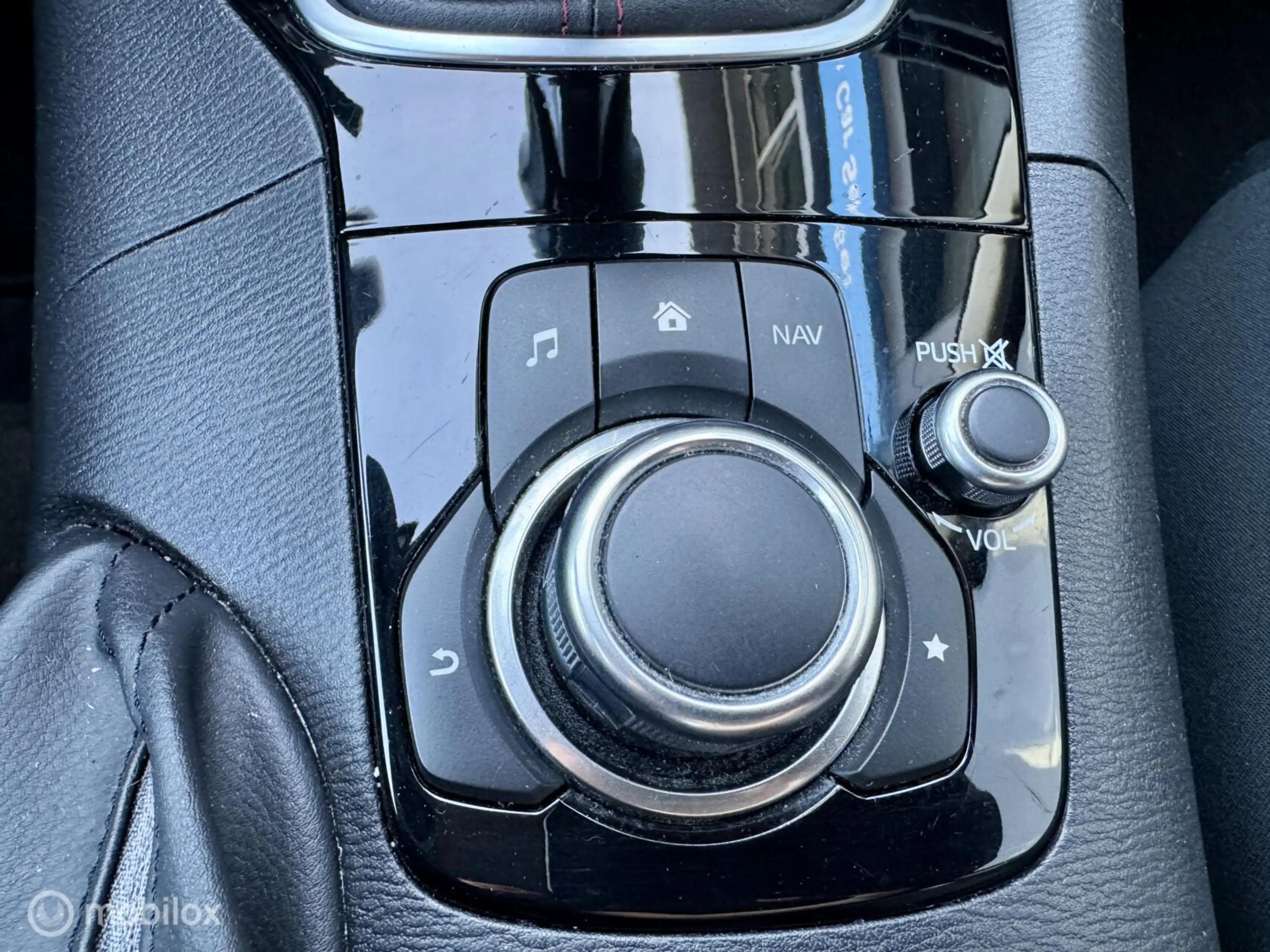 Mazda 3 2.0 SkyActiv-G 120 | Navi | Clima | Cruise | Keyle — photo 24