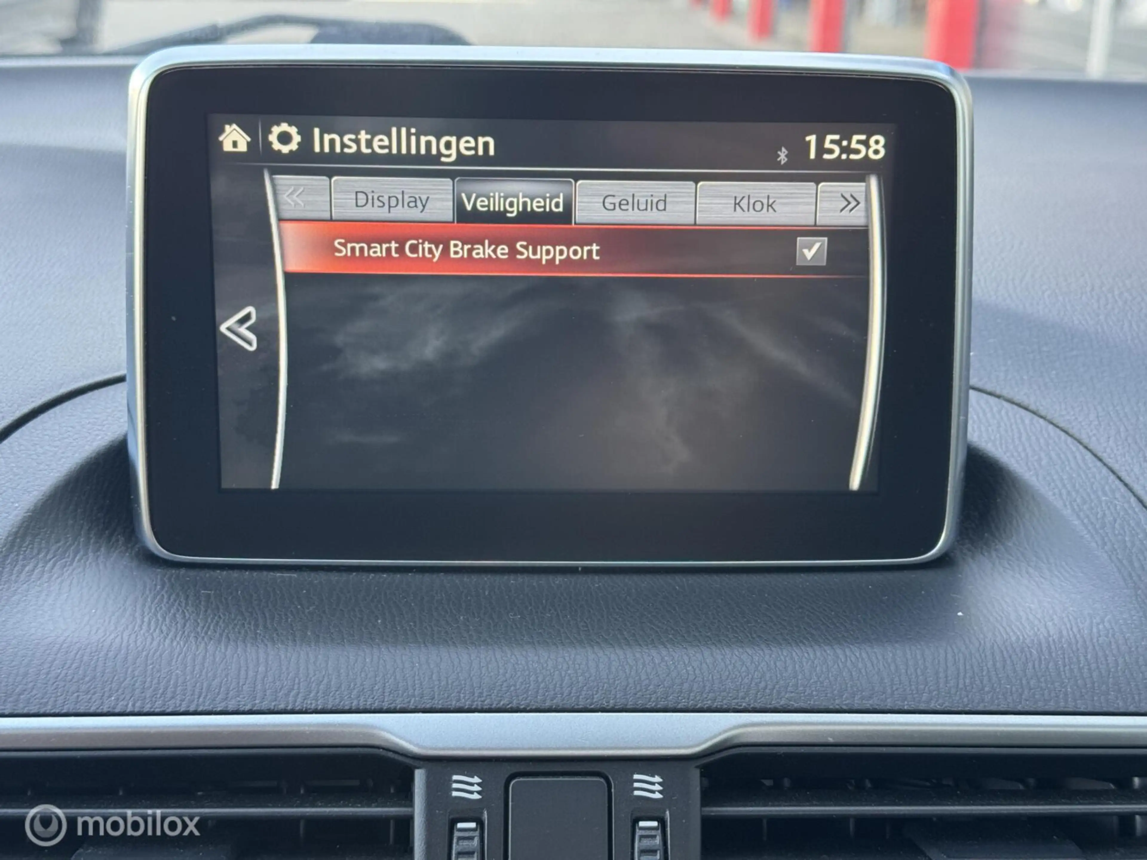 Mazda 3 2.0 SkyActiv-G 120 | Navi | Clima | Cruise | Keyle — photo 18