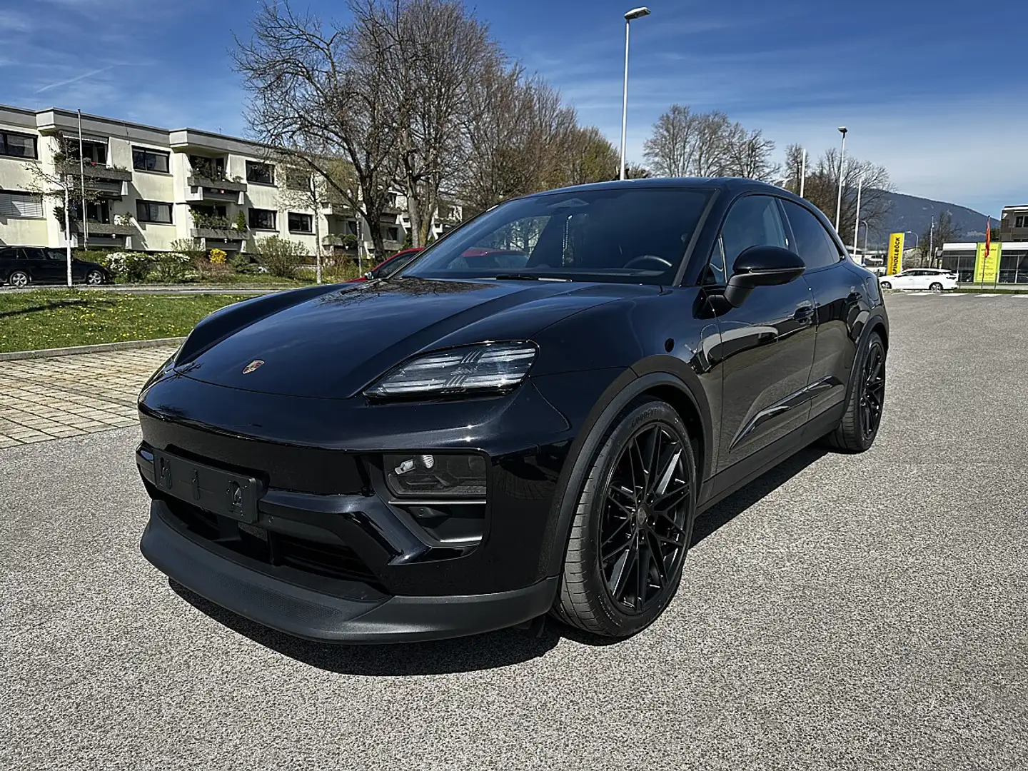 Porsche Macan 4S Beifahrerdisplay 22 Zoll Luftfahrwerk Bose M... Schwarz - 1