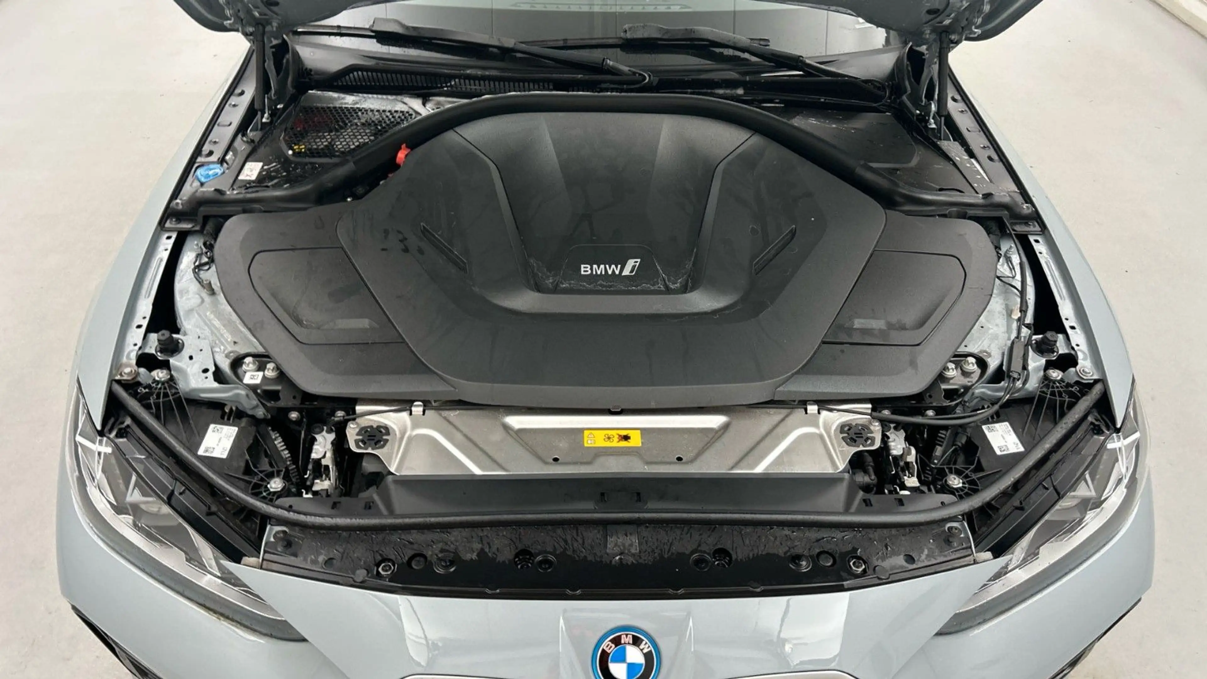BMW i4 Gran Coupe 35 eDrive M SPORT NAVI/LED/KAMERA — photo 9