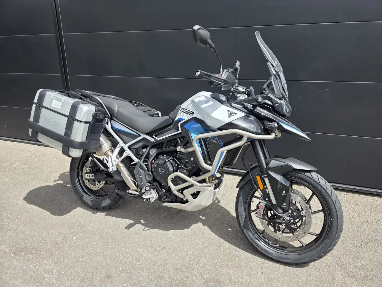 Triumph Tiger 900