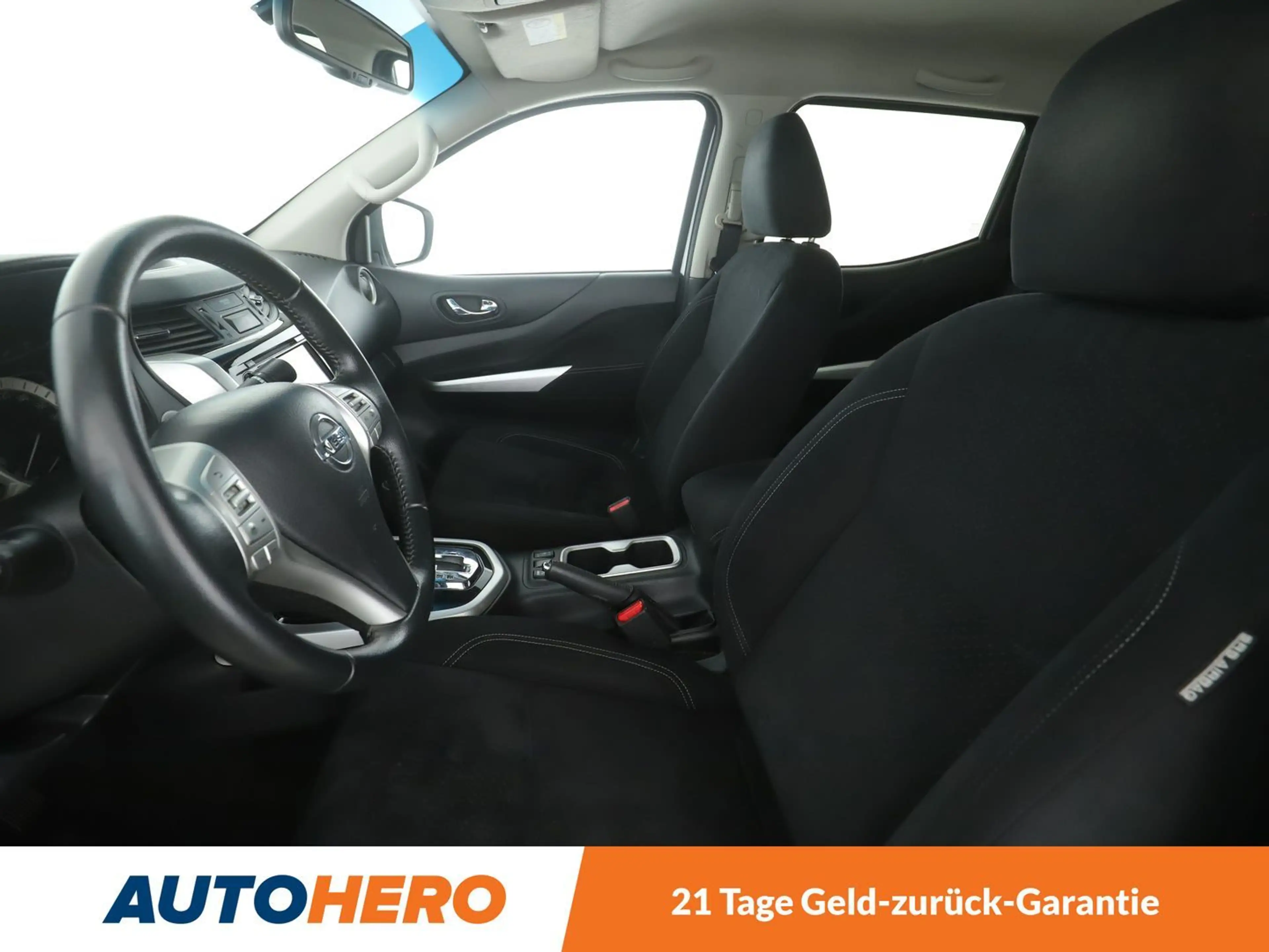 Nissan NP300 2.3 dCi N-Connecta Double Cab 4x4 *CAM*360*TEMPO* — photo 10