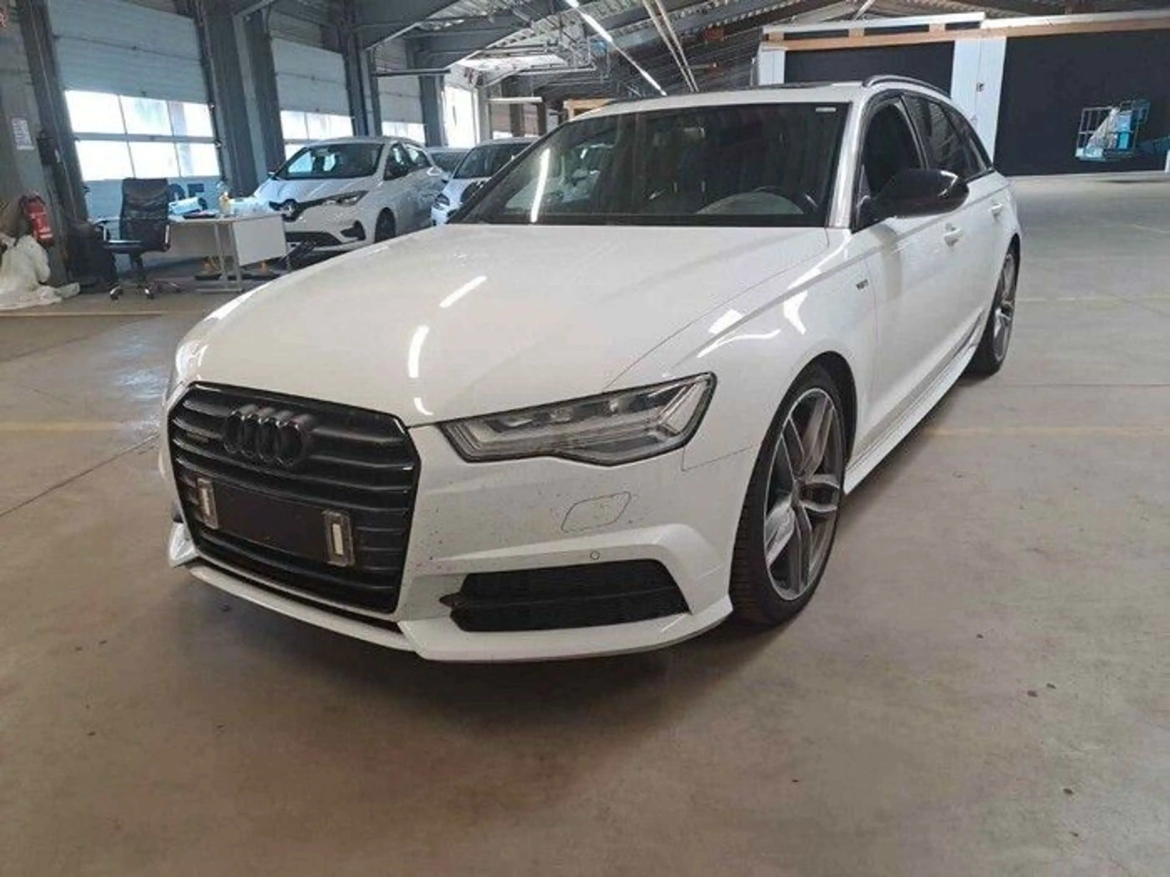 Audi A6 Av. Competition S-LINESITZE/PANO/BLACK /326PS