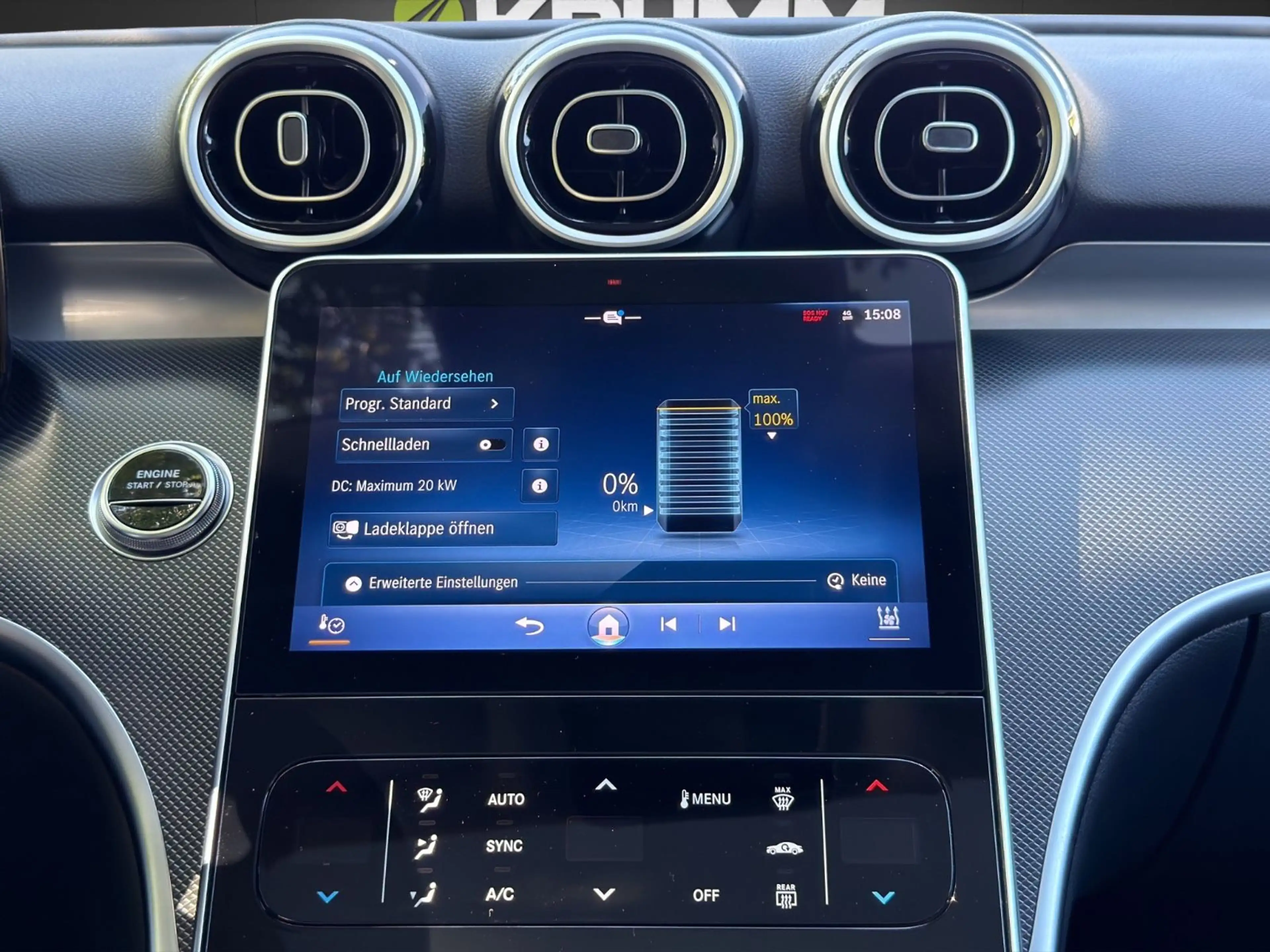 Mercedes-Benz C 300 e Avantgarde LED RFK DC Keyless Pano Ambi.L — photo 17