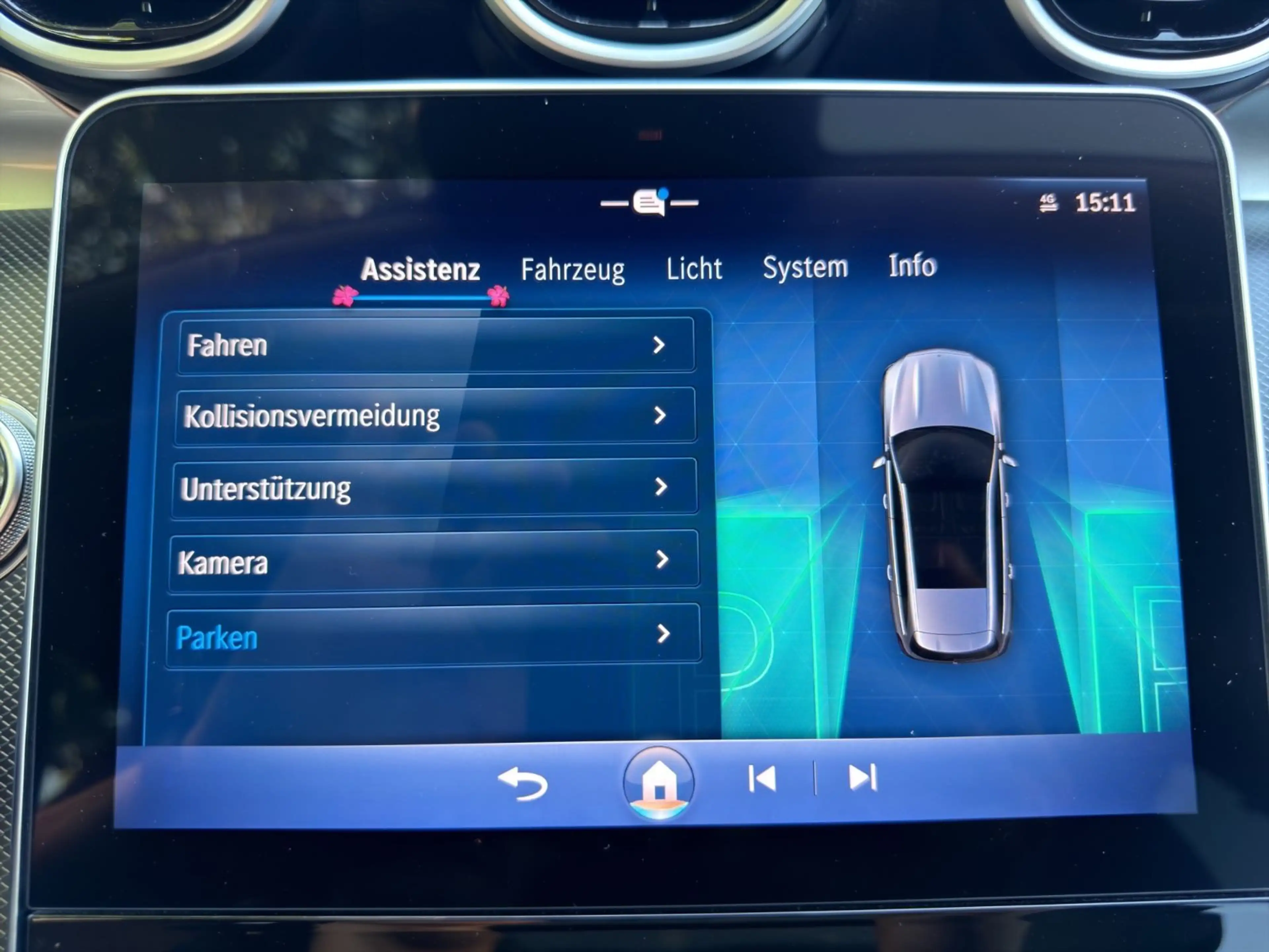 Mercedes-Benz C 300 e Avantgarde LED RFK DC Keyless Pano Ambi.L — photo 32