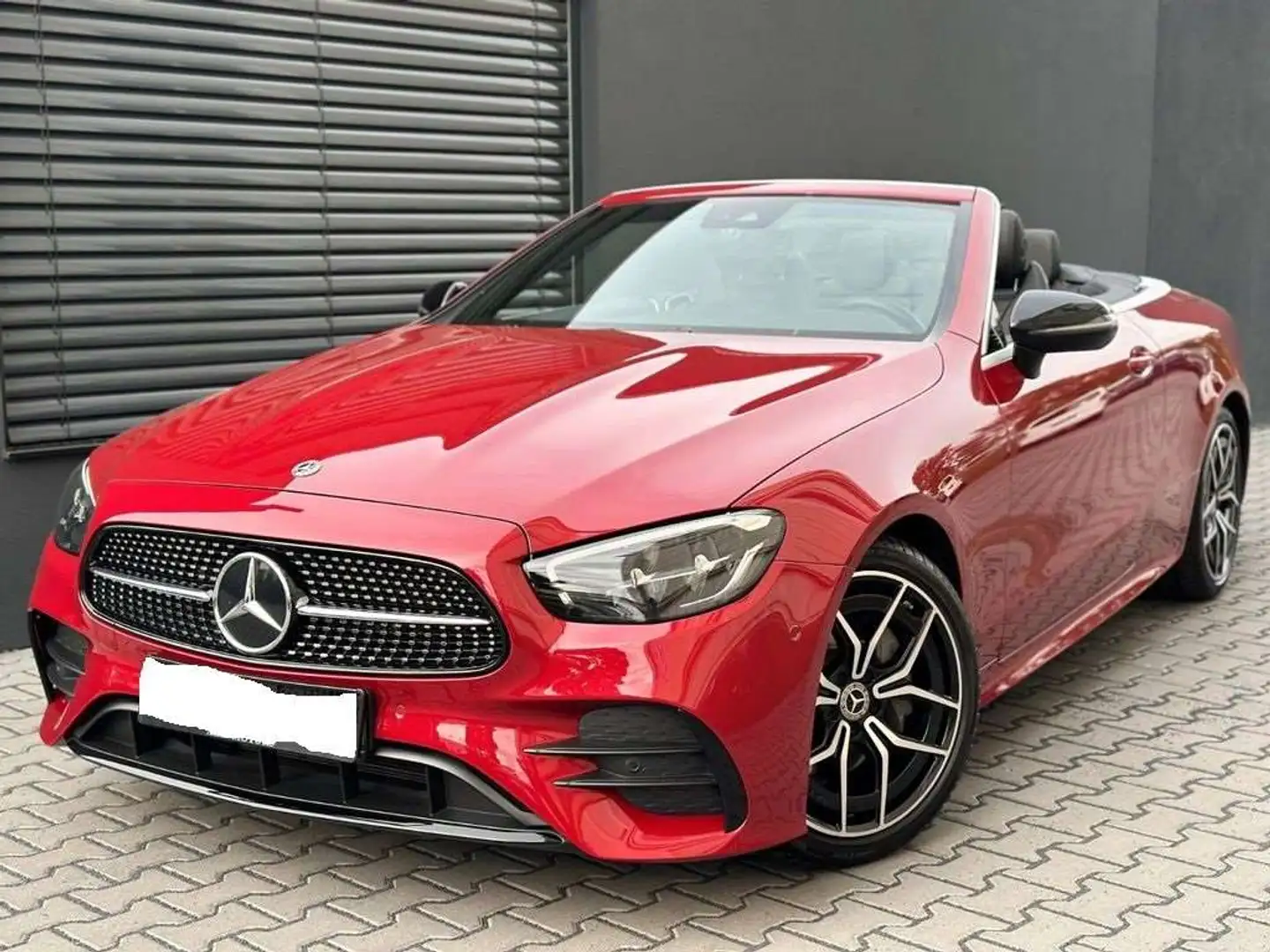 Mercedes-Benz E 200 Cabrio AMG Line Night designo Blauw - 2