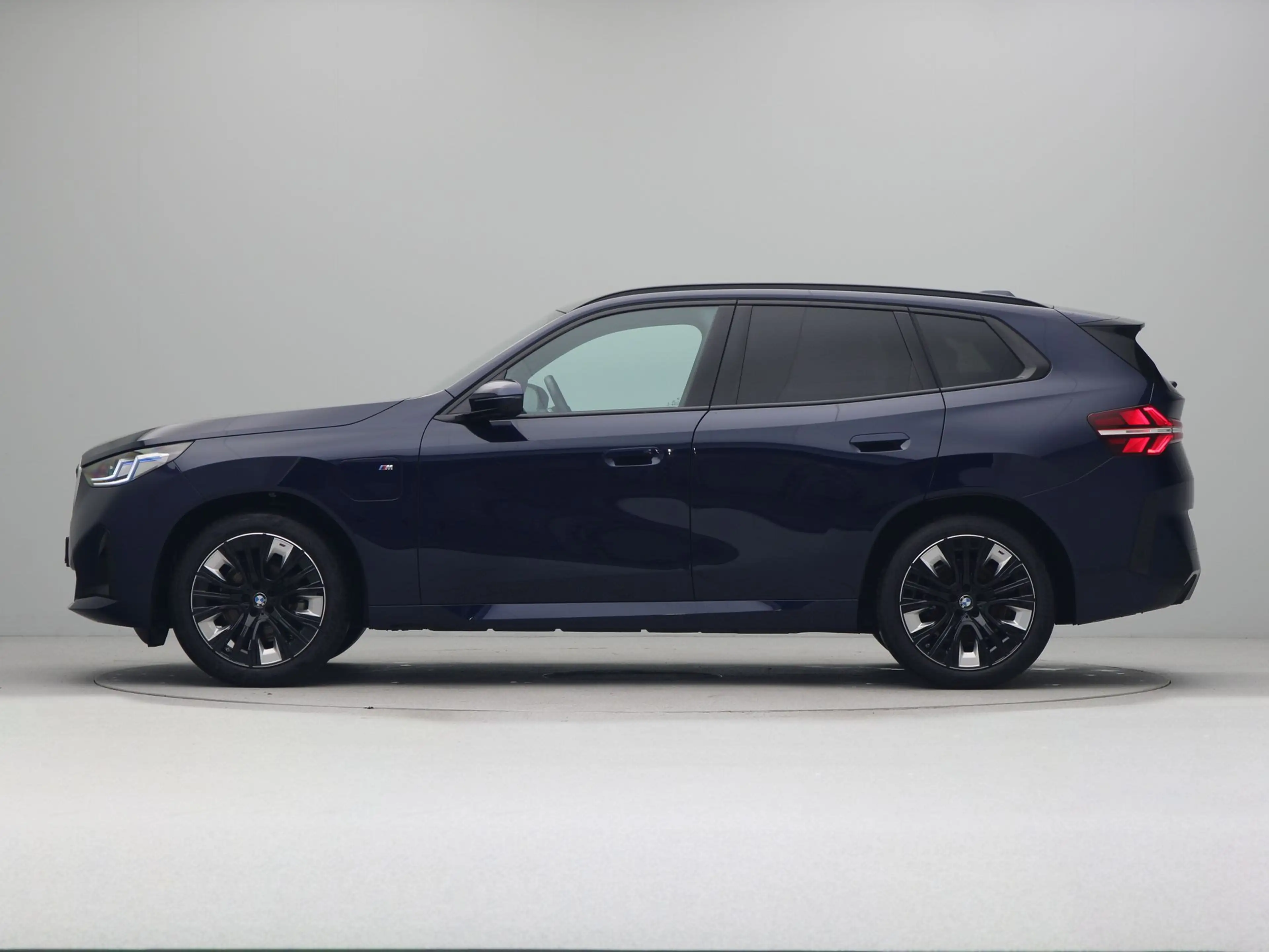 BMW X3 30e xDrive — photo 12