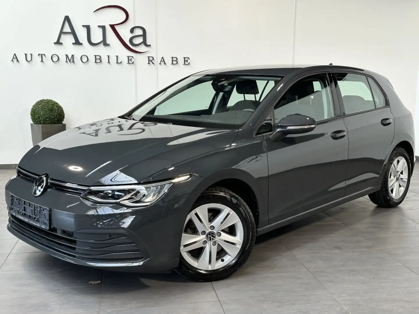 Volkswagen Golf 1.5 TSI Life NAV+LED+ACC+CARPLAY+SHZ+VCOCK Grey - 2