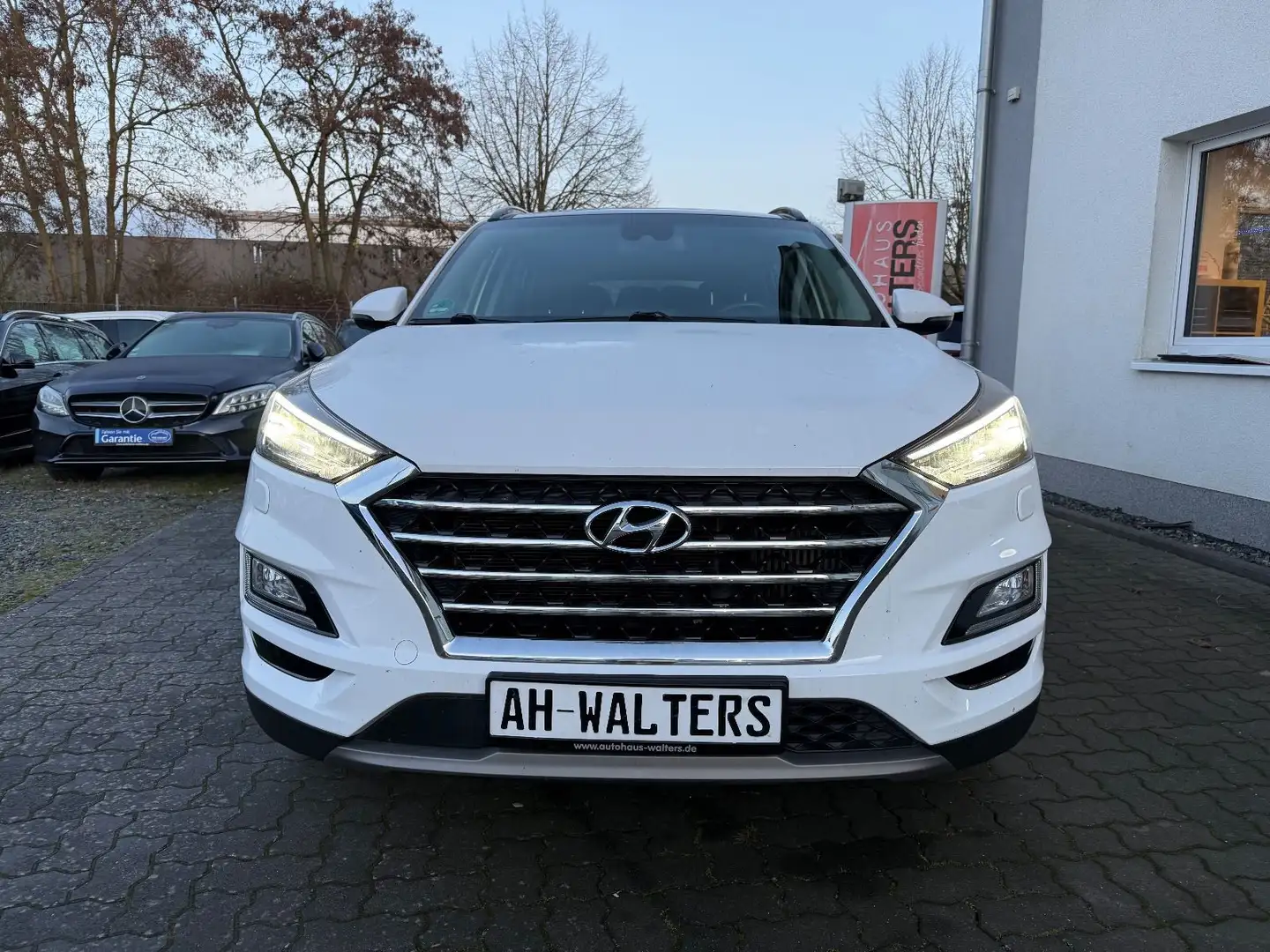 Hyundai TUCSON Premium 4WD=LED-Schiebedach-Leder-Kamera= Weiß - 2