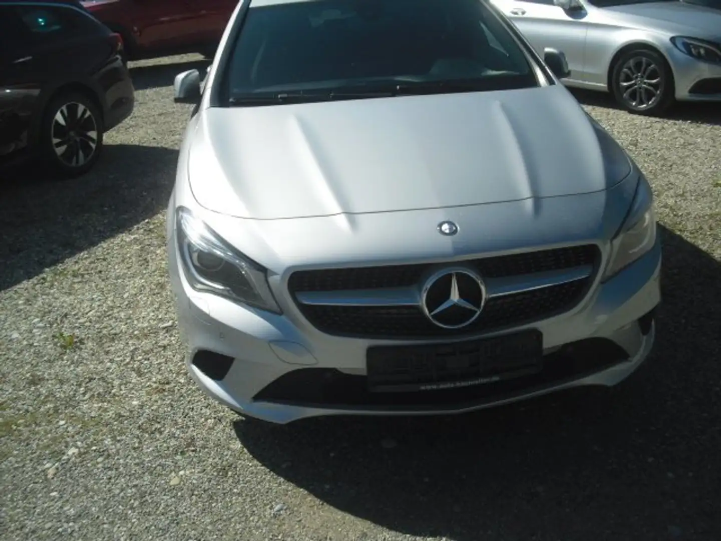 Mercedes-Benz CLA 180 CLA 180 (117.342) Gris - 2