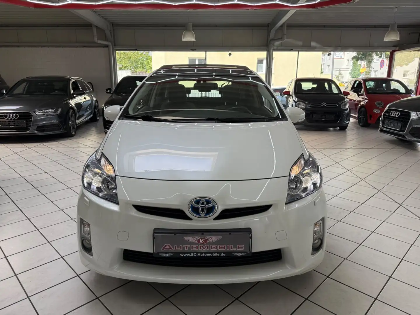 Toyota Prius Executive Perleffekt Schiebedach LED Weiß - 2