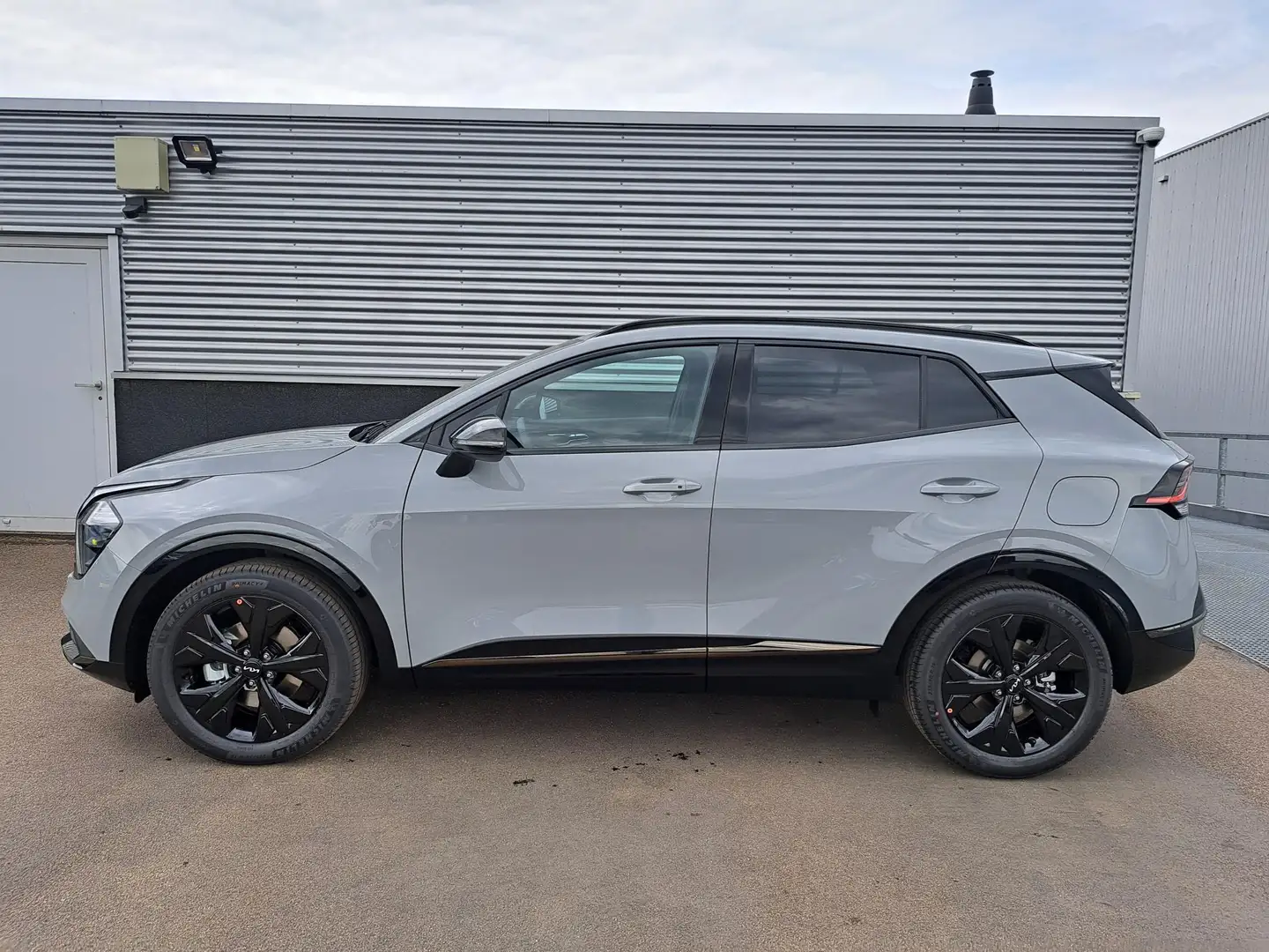 Kia Sportage 1.6 T-GDi Plug-in Hybrid AWD Dark Edition Ruim 320 - 2