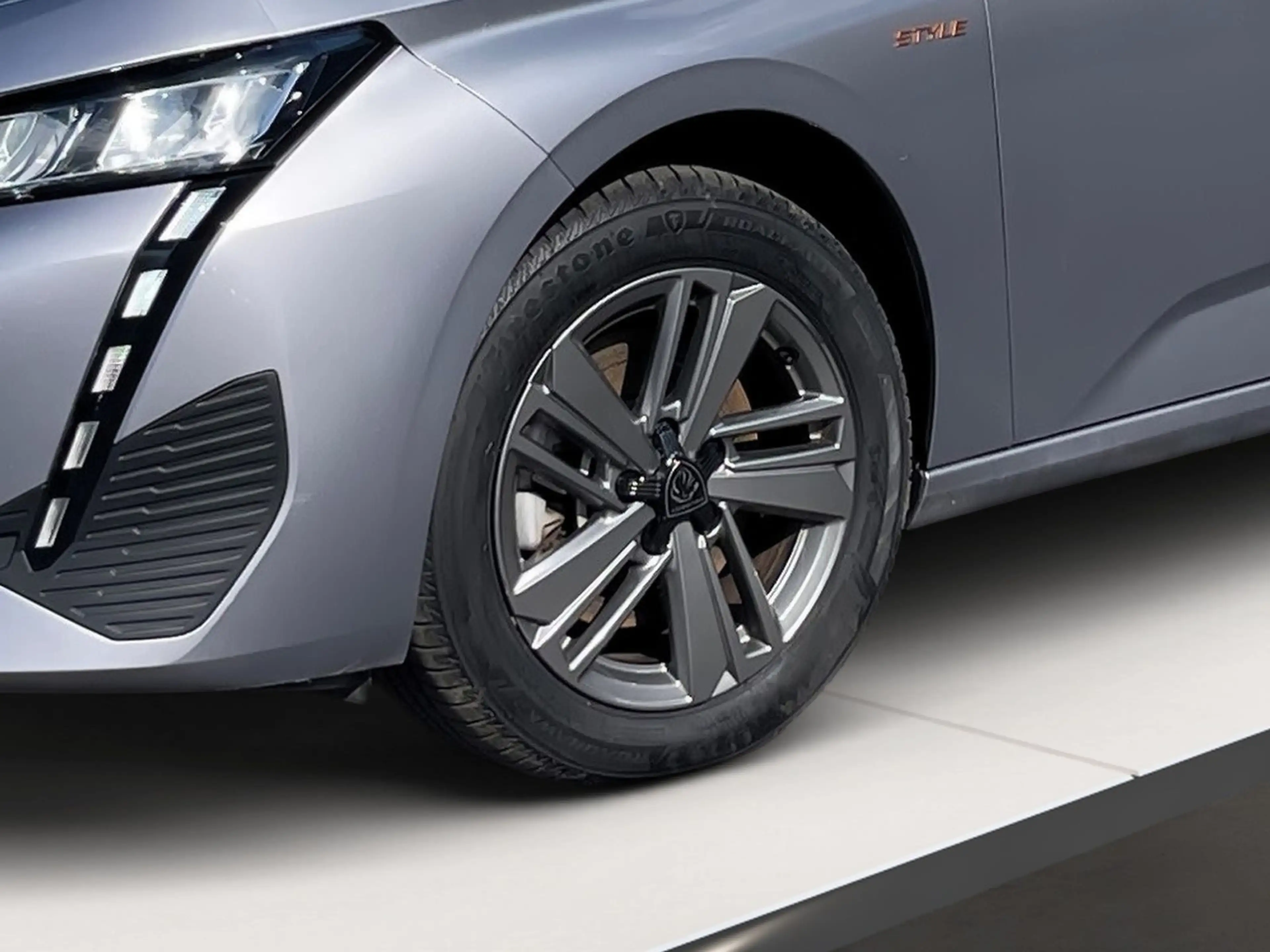 Peugeot 308 Hybrid 145 Style PDC Navi AppleCarPlay — photo 7