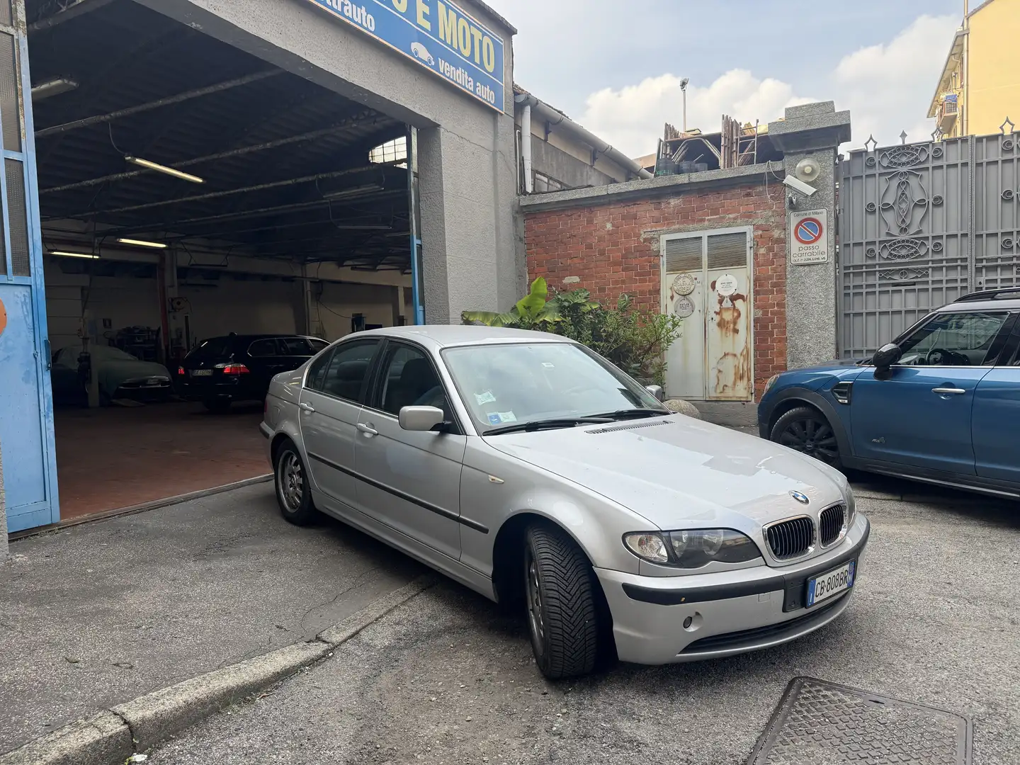 BMW 320 320i UNICO PROPRIETARIO solo 129.000km - 2