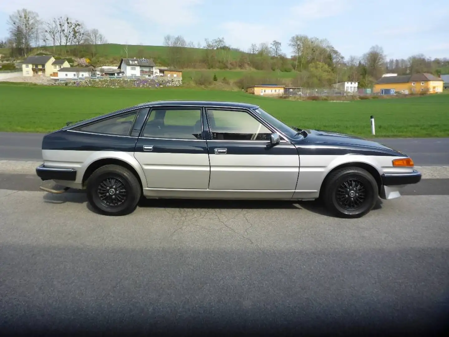 Rover SD 2300S Schwarz - 1