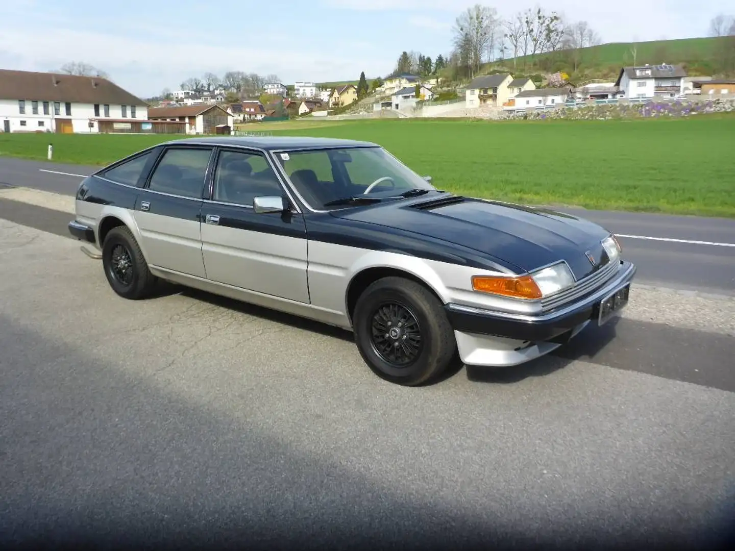 Rover SD 2300S Schwarz - 2