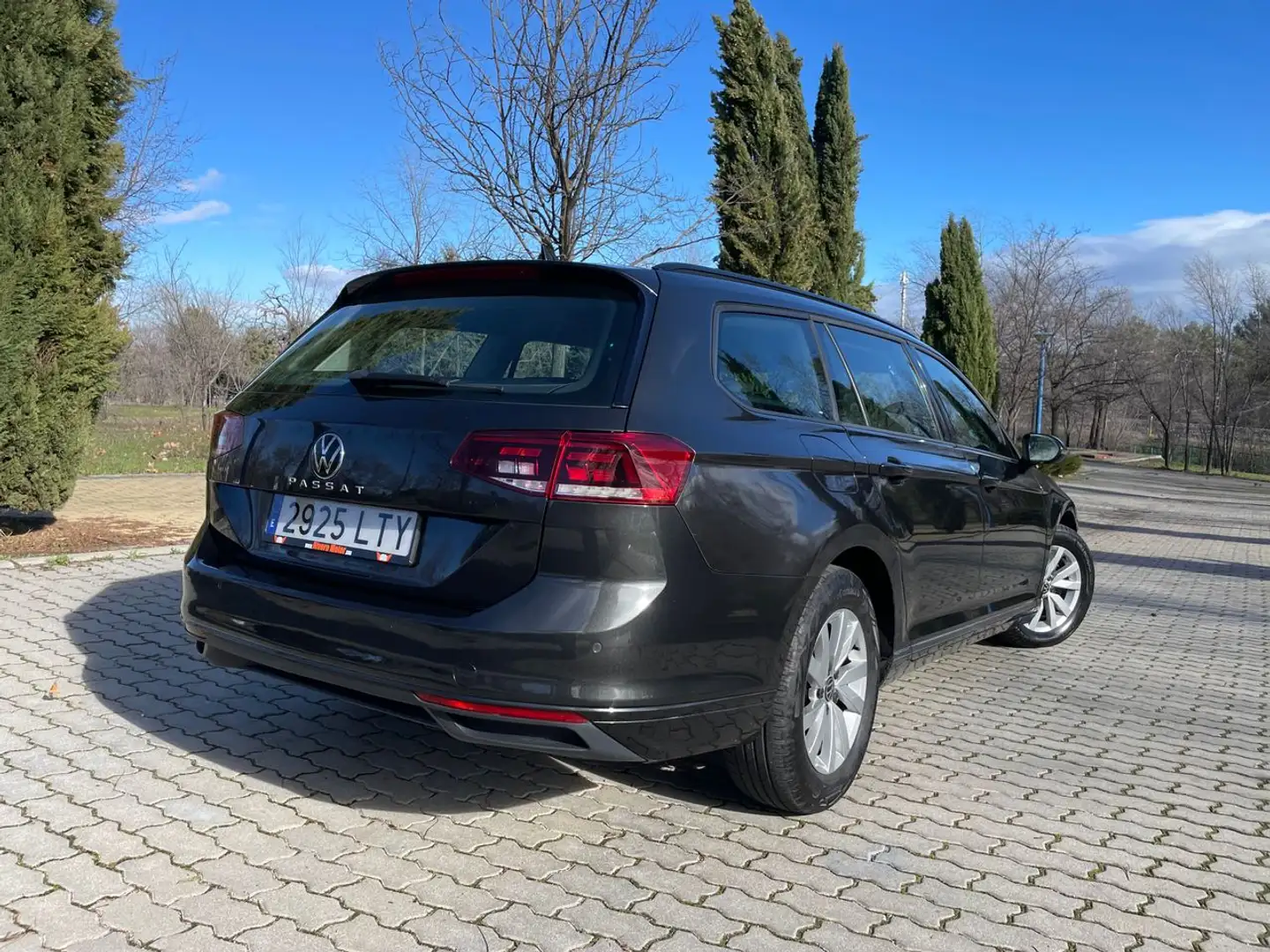 Volkswagen Passat Variant Business DSG 2.0 TDI 122cv 7 vel. *IVA ded Gris - 2