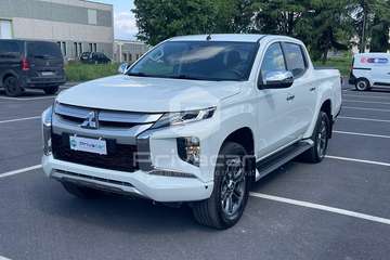 L200 2.3 D Double Cab 4x4 Super Select Intense