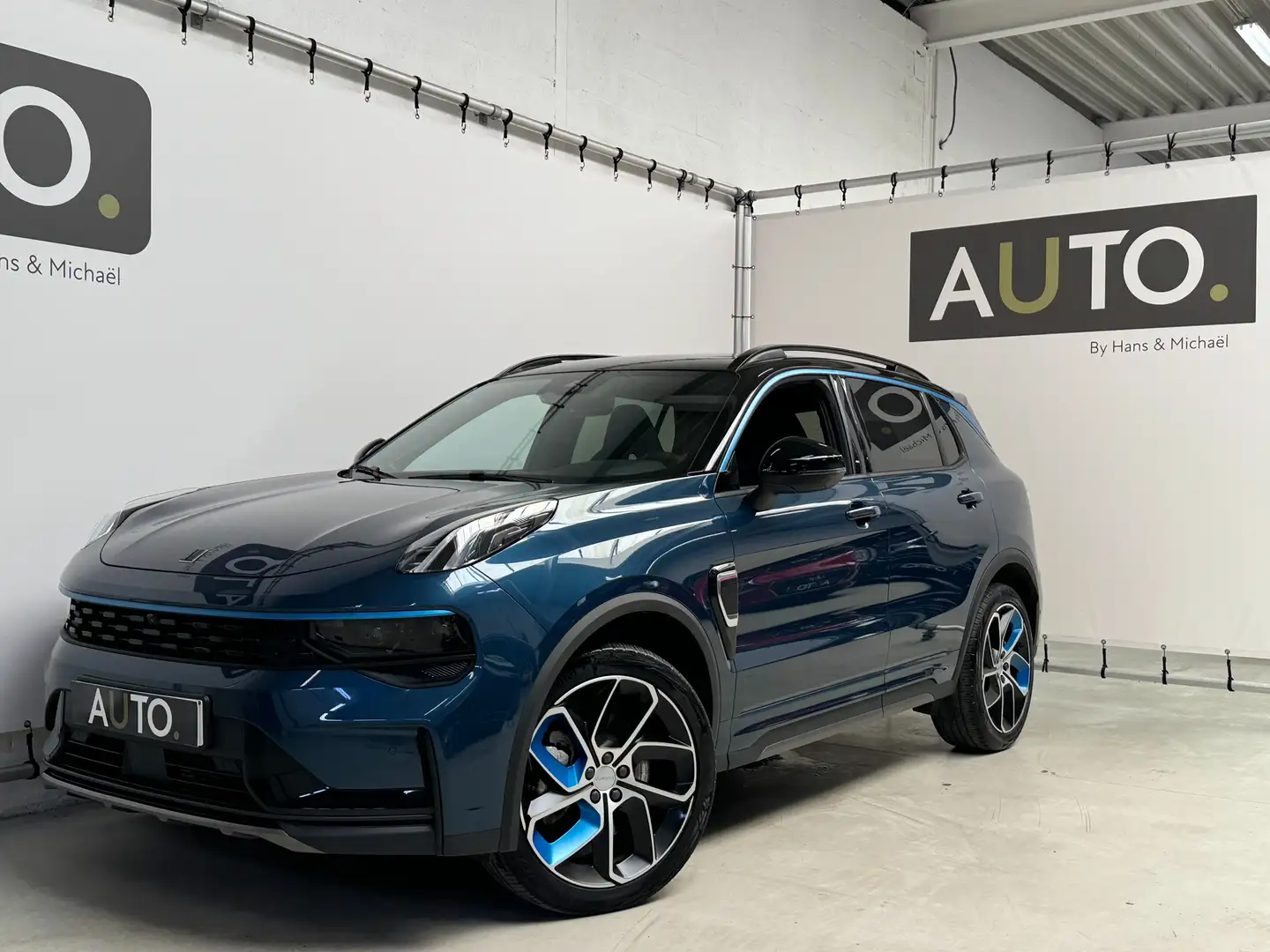 Lynk & Co 01 1.5T Plug-in Hybride MODEL23+ZWARTE D HEMEL*2023* Blauw - 1
