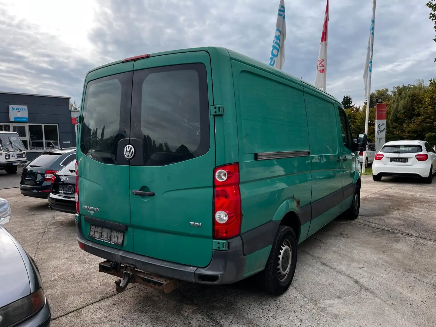 Volkswagen Crafter Kasten 35 mittel L2H1-MWST/AHK/3SITZE Grün - 2