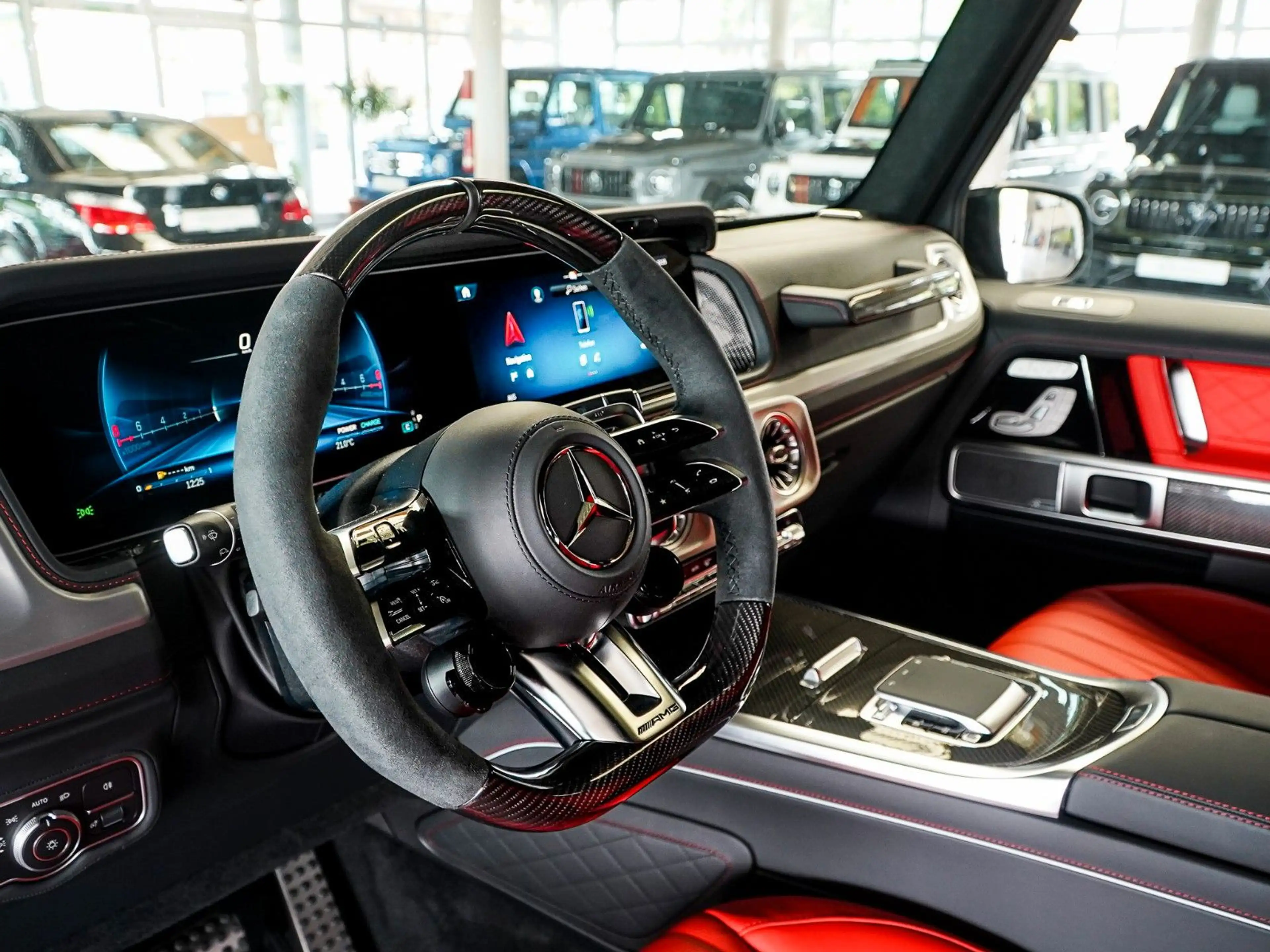 Mercedes-Benz G 63 AMG Manufaktur Entertainment Technik — photo 12