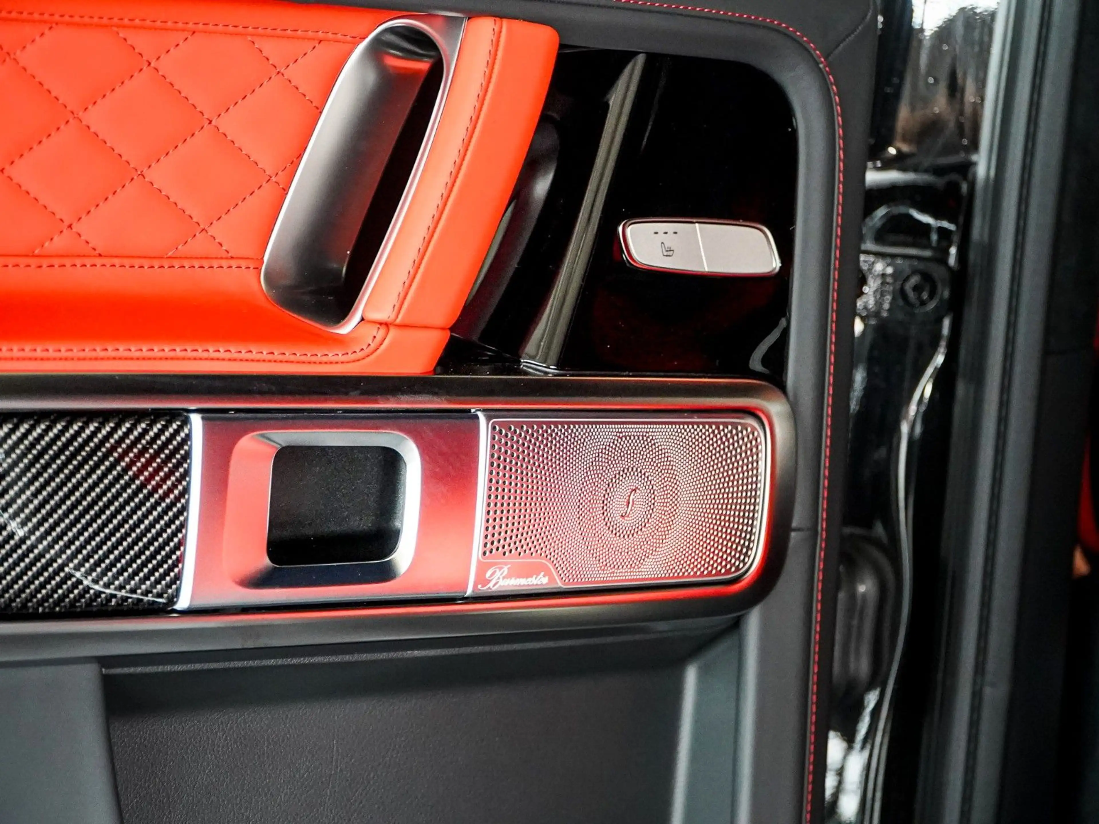 Mercedes-Benz G 63 AMG Manufaktur Entertainment Technik — photo 15