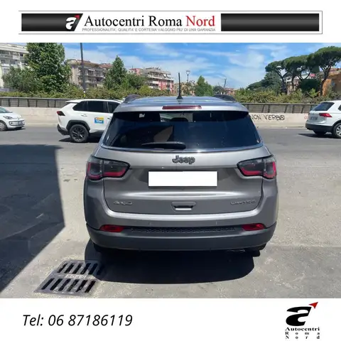 Jeep Compass view 4