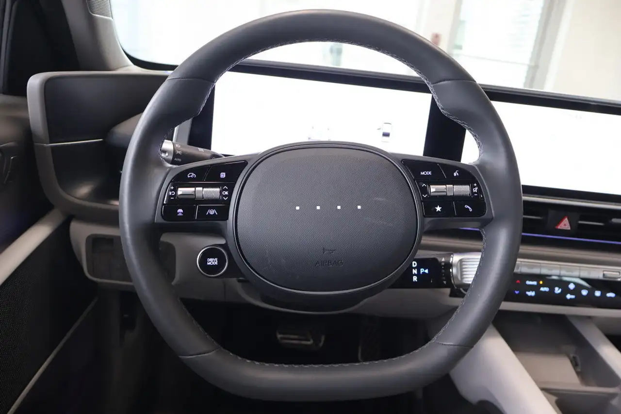 Hyundai IONIQ 6 снимка Hyundai IONIQ 6