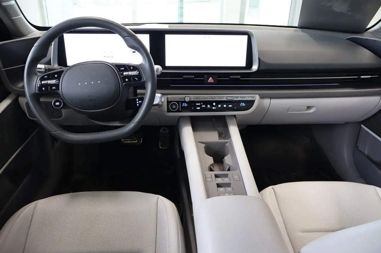 Hyundai IONIQ 6 снимка Hyundai IONIQ 6