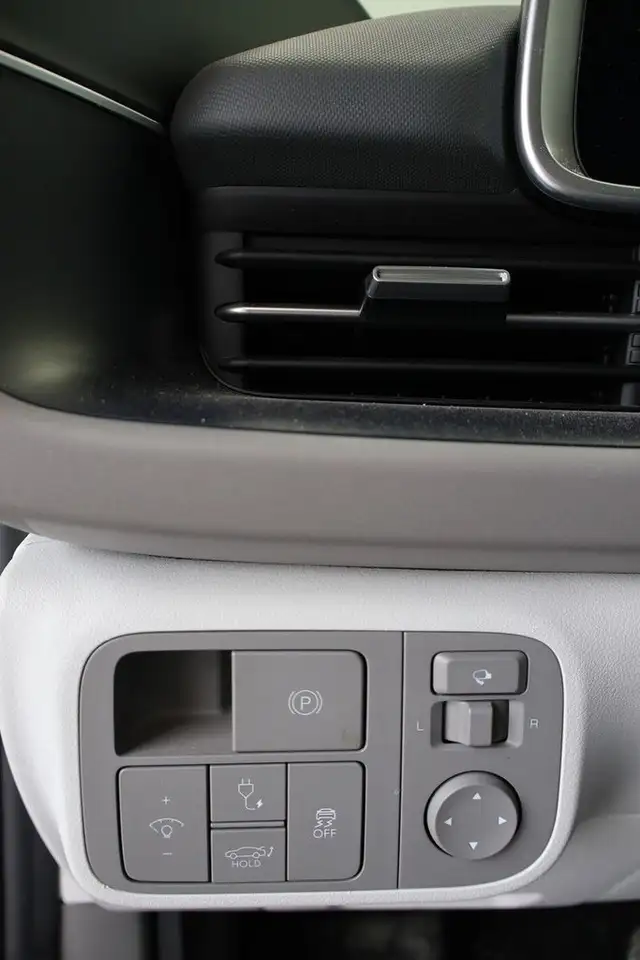 Hyundai IONIQ 6 снимка Hyundai IONIQ 6